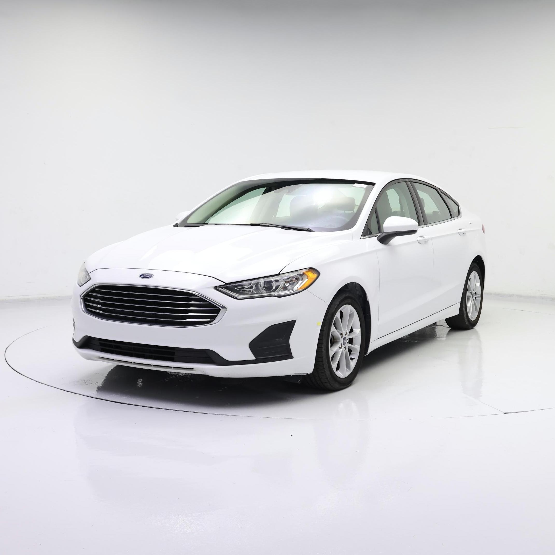 Thumbnail: 2020 Ford Fusion - 4