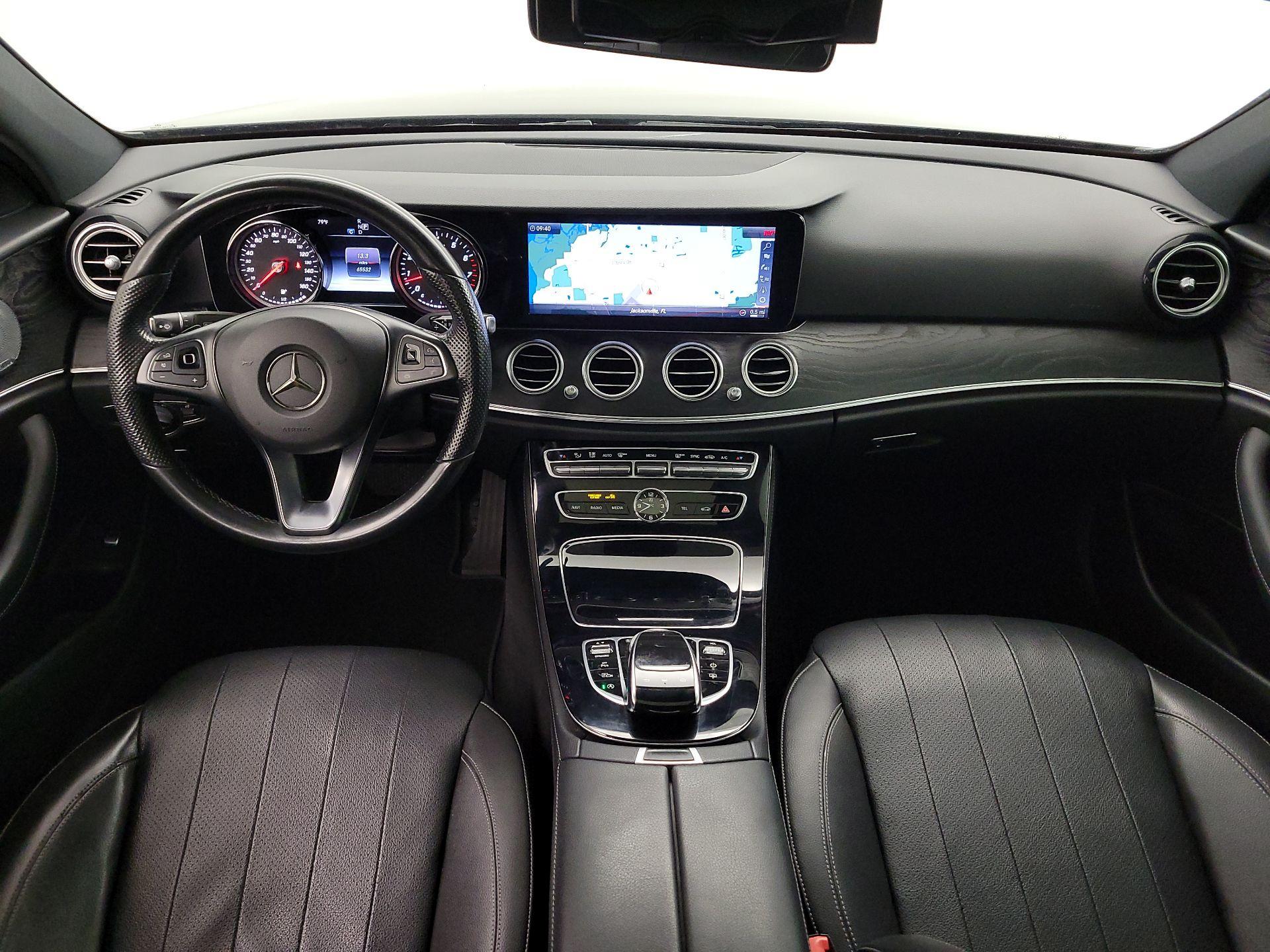 Thumbnail: 2017 Mercedes-Benz E-Class - 9