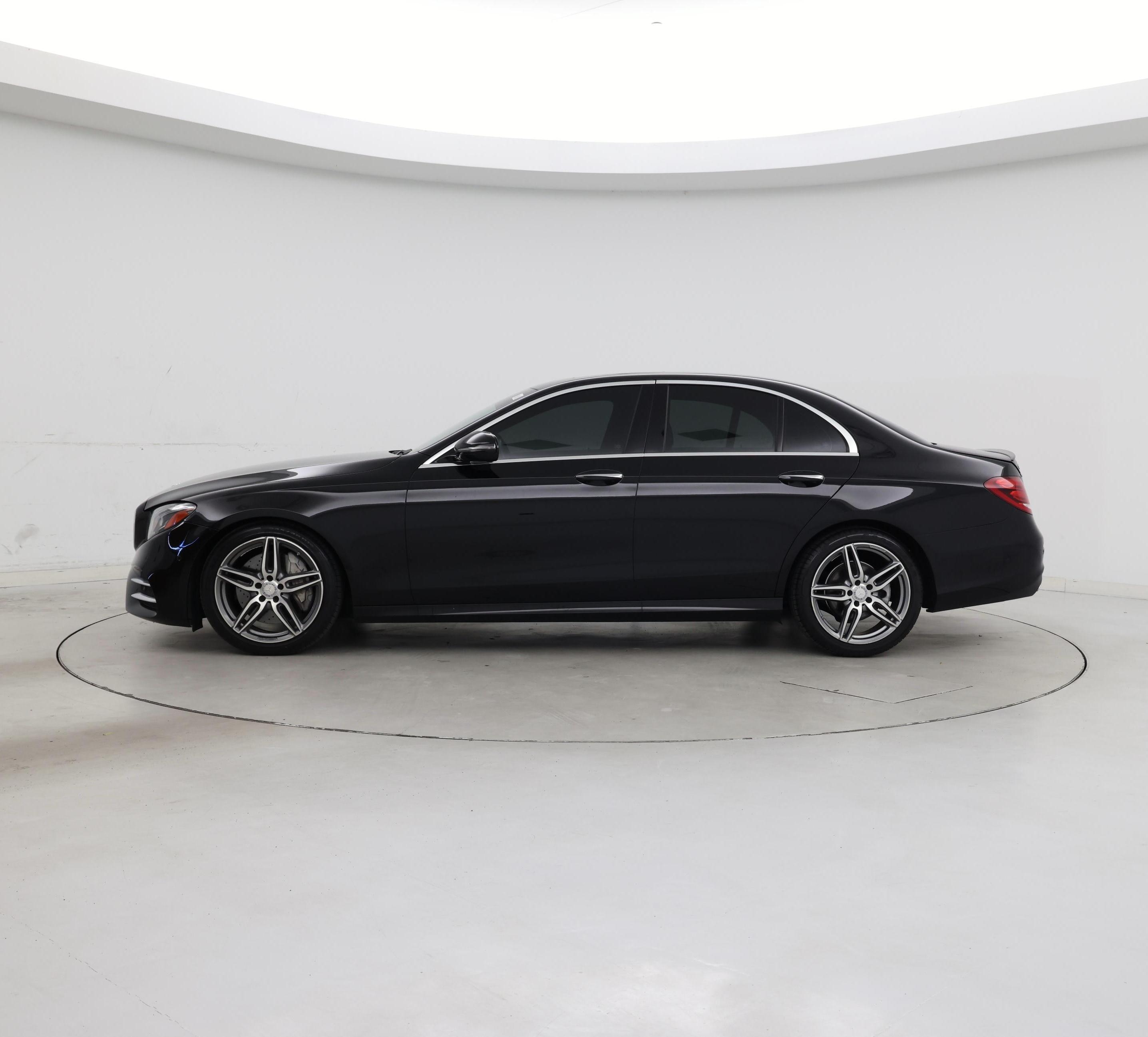 Thumbnail: 2017 Mercedes-Benz E-Class - 3