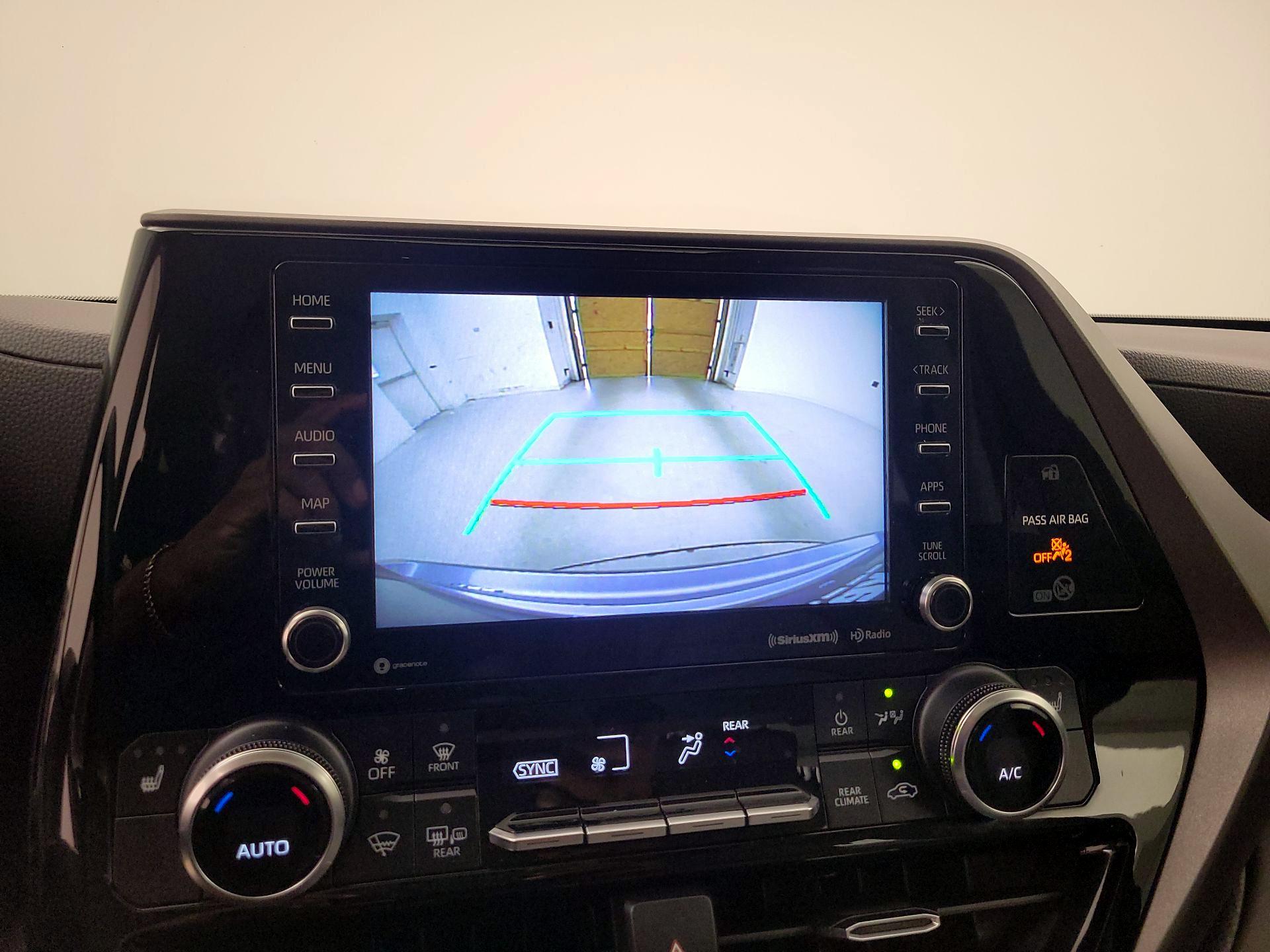Thumbnail: 2020 Toyota Highlander - 14