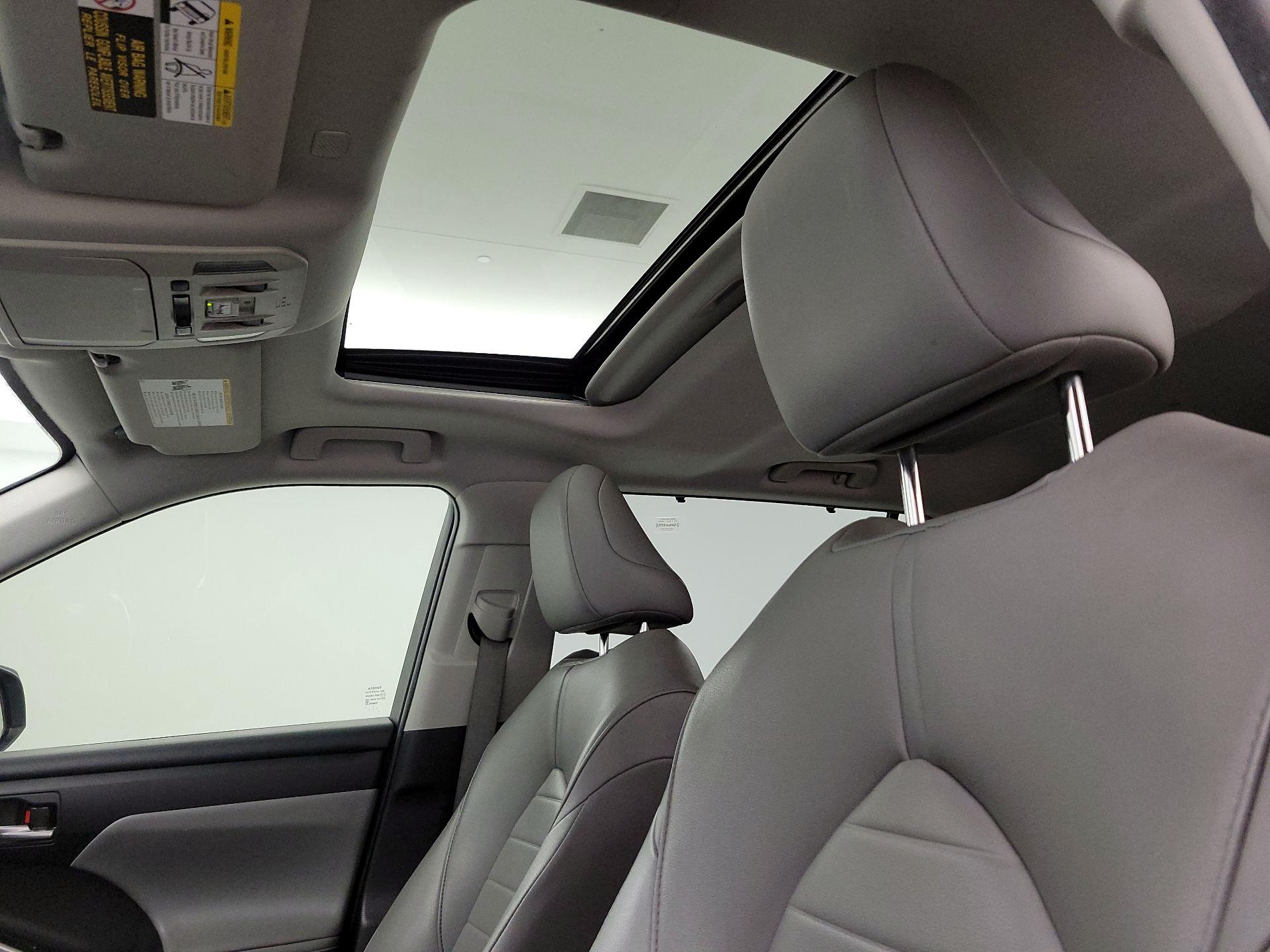 Thumbnail: 2020 Toyota Highlander - 19