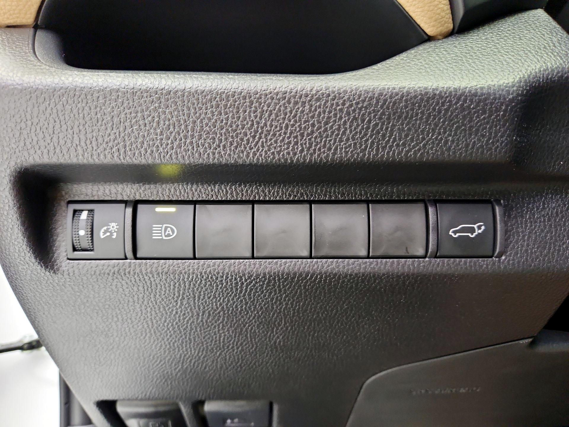 Thumbnail: 2025 Toyota RAV4 - 13
