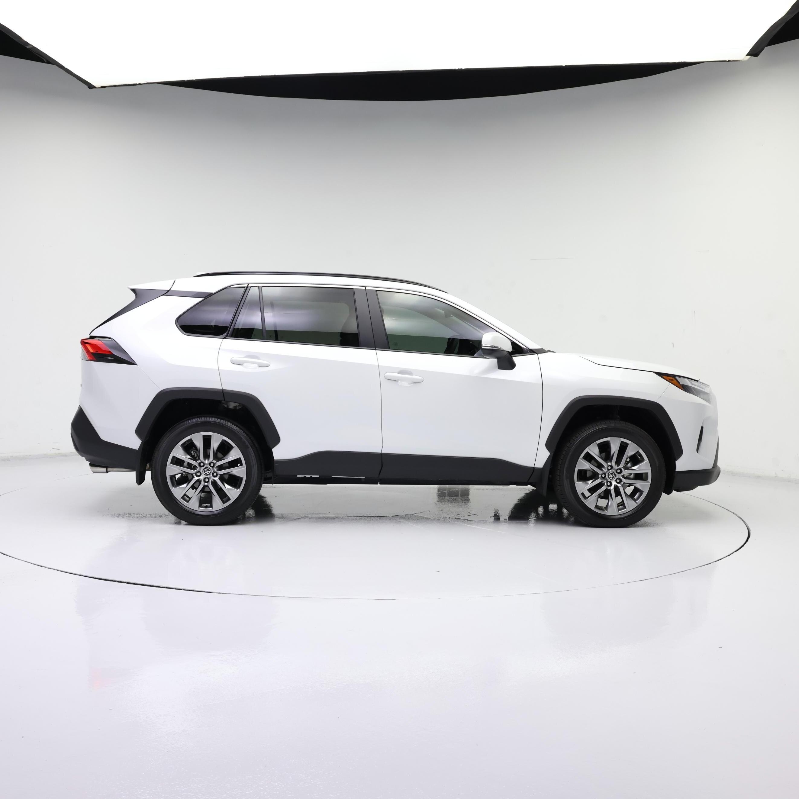 Thumbnail: 2025 Toyota RAV4 - 7