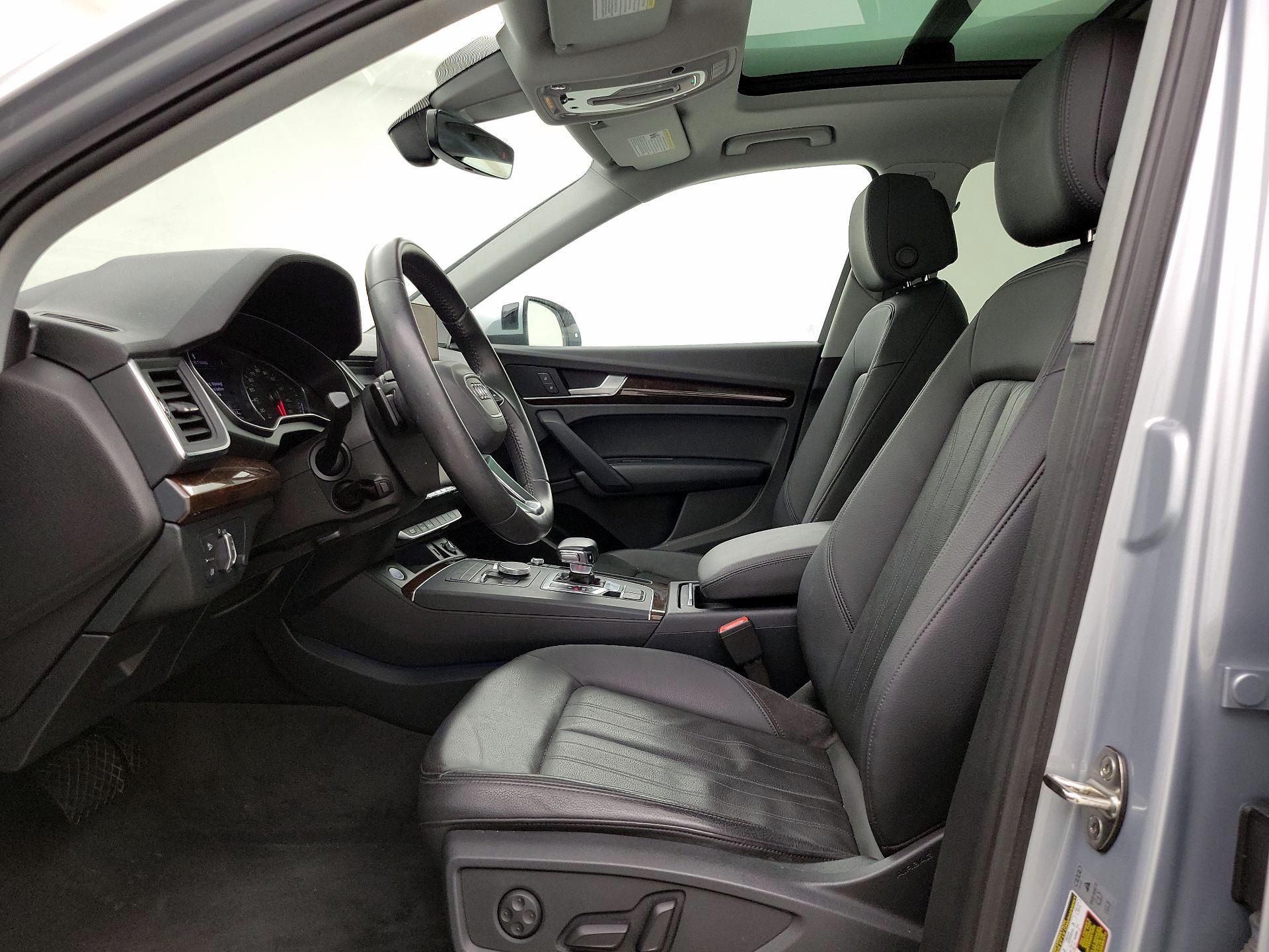Thumbnail: 2019 Audi Q5 - 11