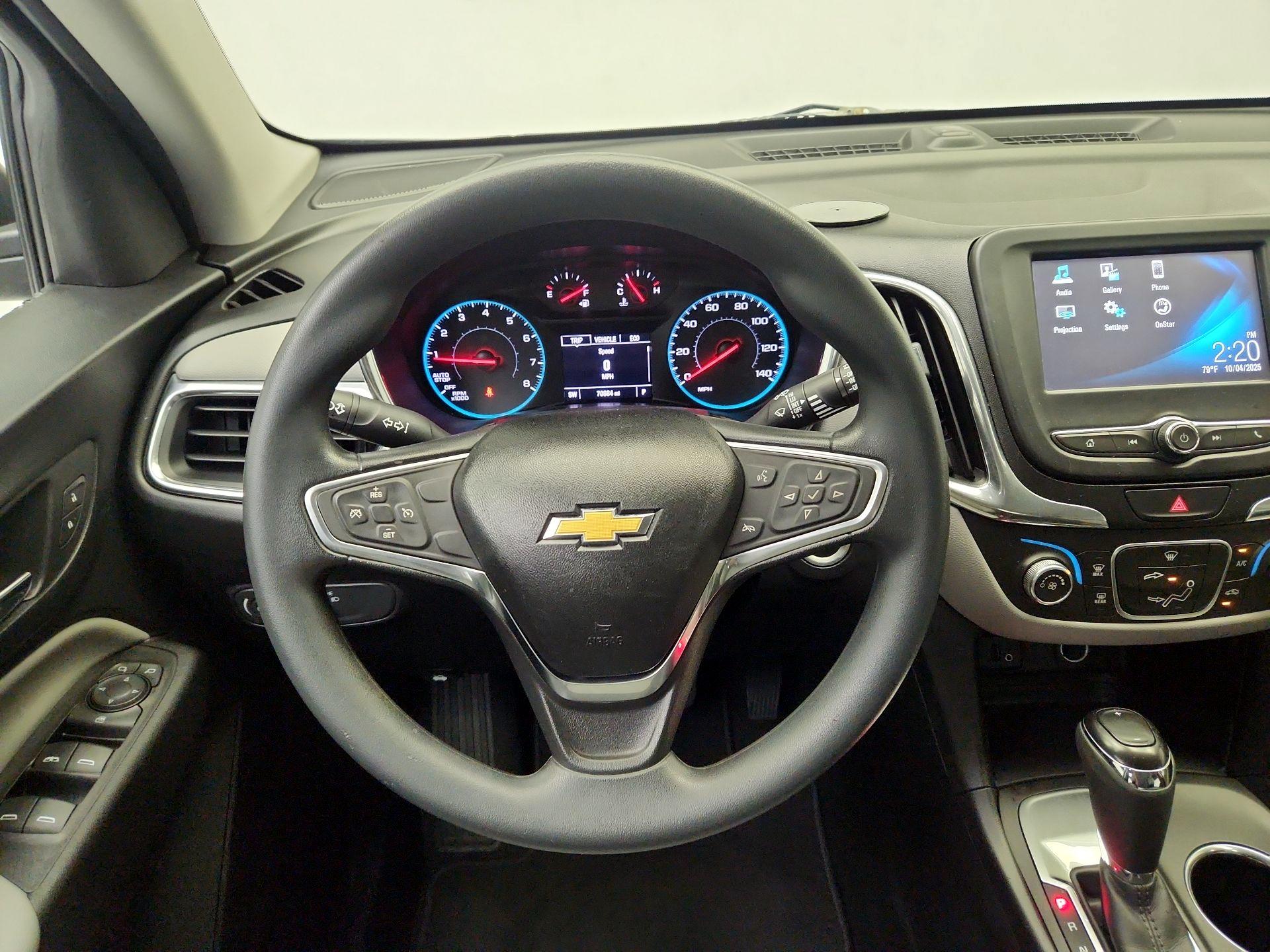 Thumbnail: 2018 Chevrolet Equinox - 10