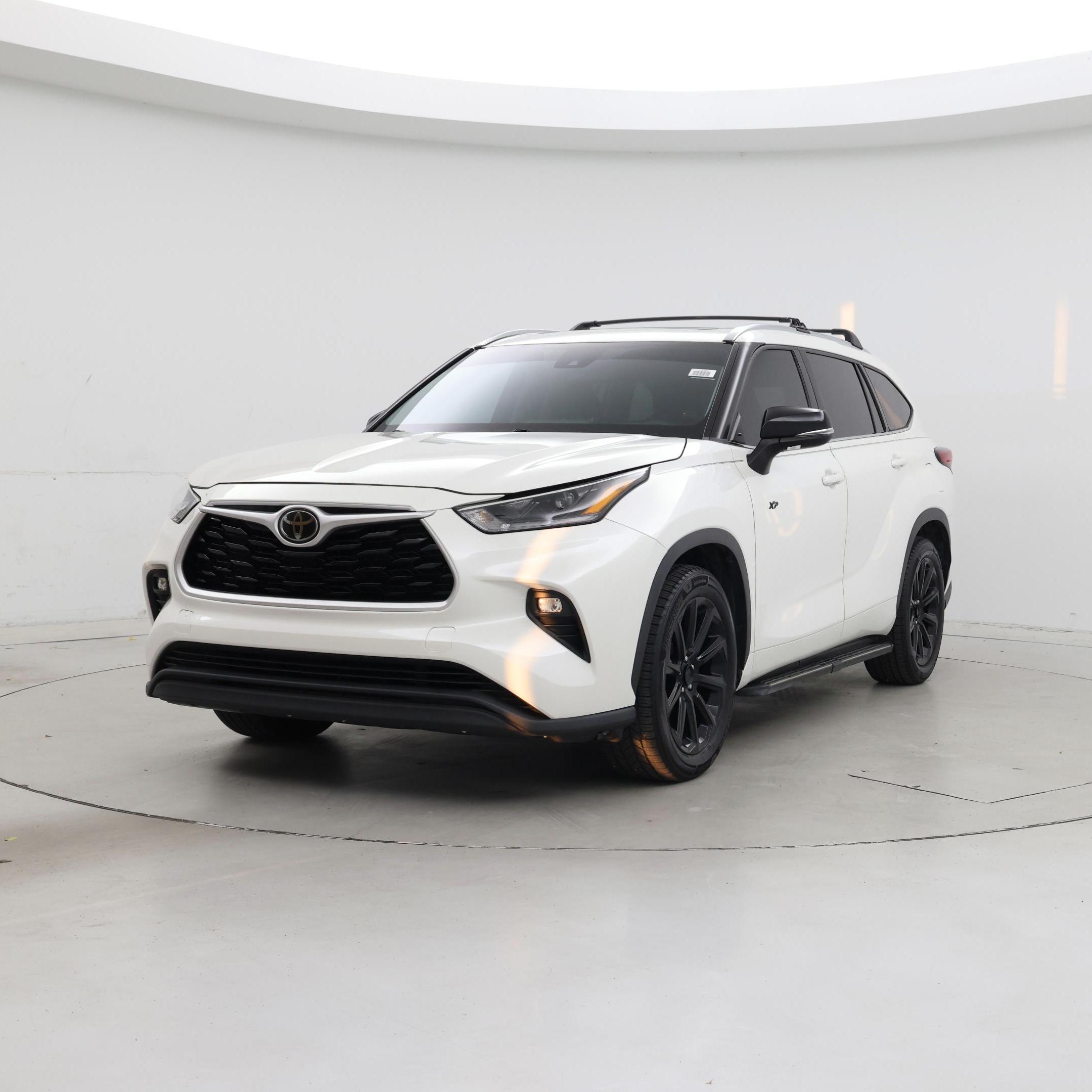 Thumbnail: 2021 Toyota Highlander - 4