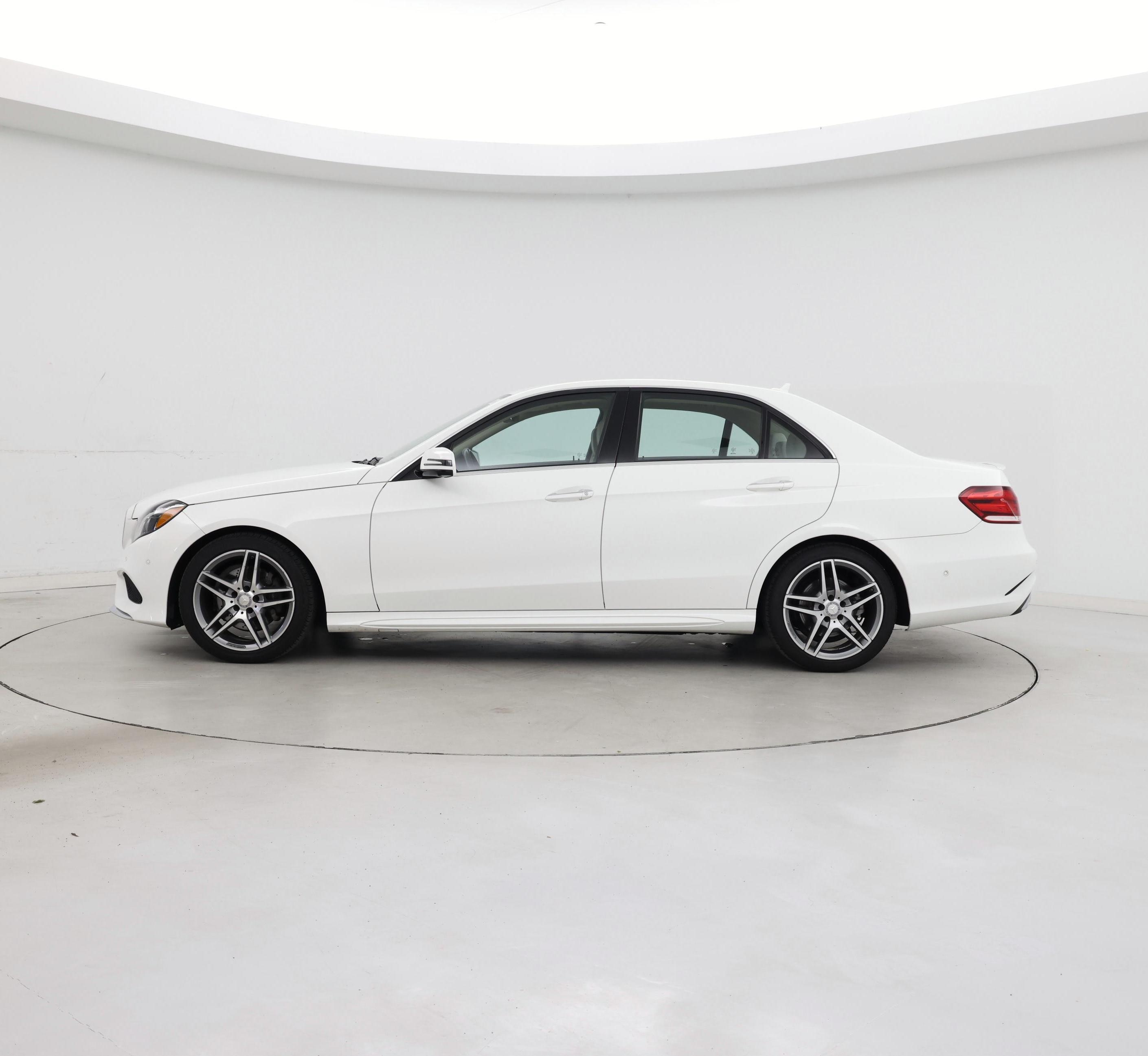 Thumbnail: 2015 Mercedes-Benz E-Class - 3