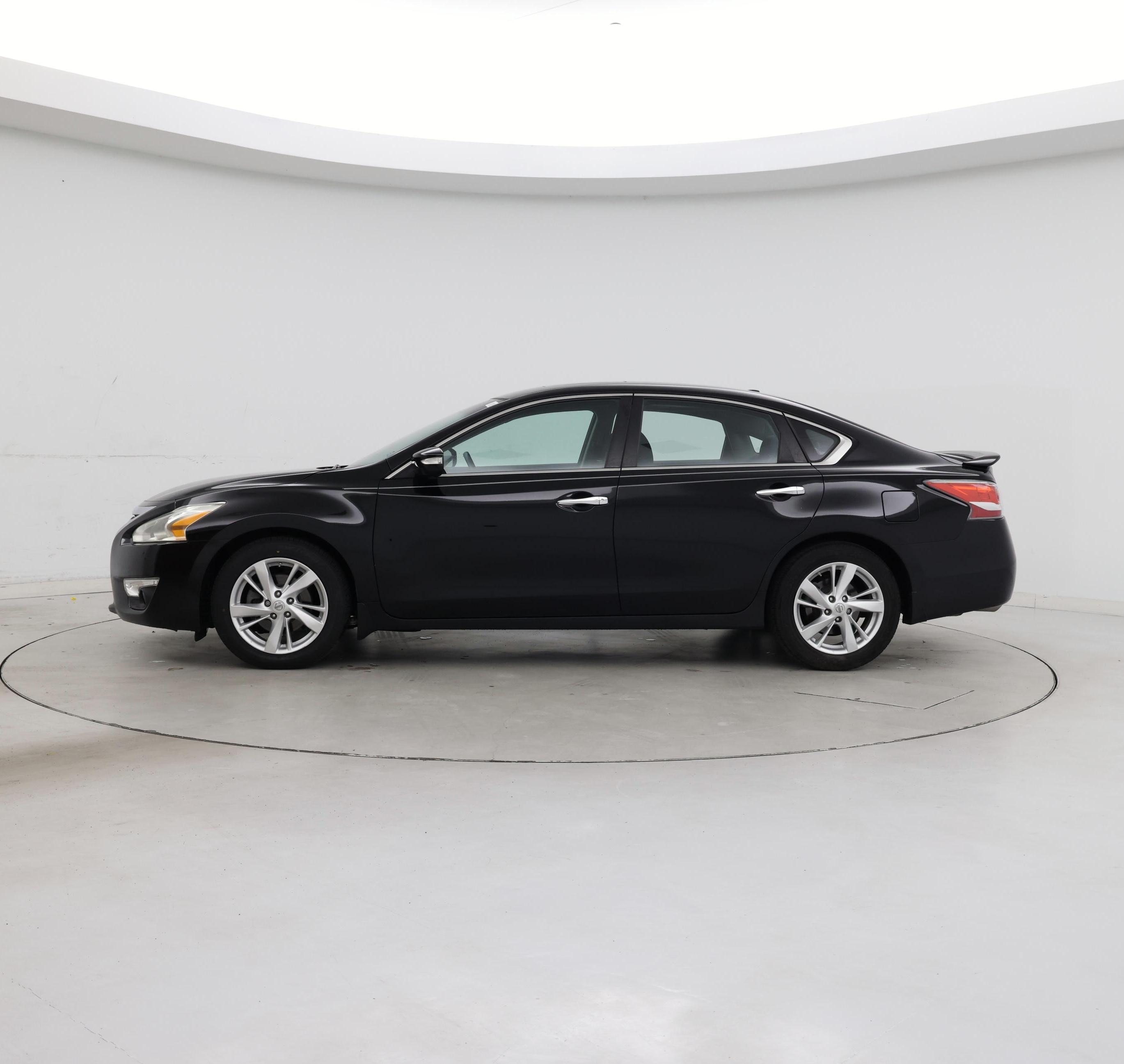 Thumbnail: 2015 Nissan Altima - 3