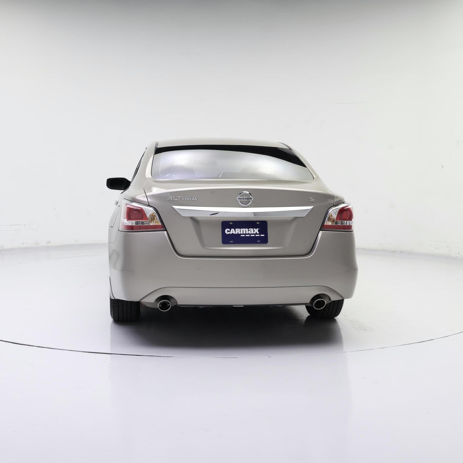 Thumbnail: 2015 Nissan Altima - 6