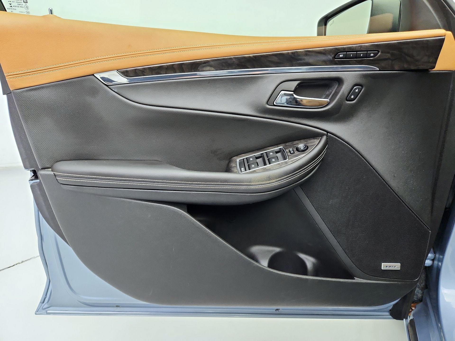 Thumbnail: 2015 Chevrolet Impala - 12