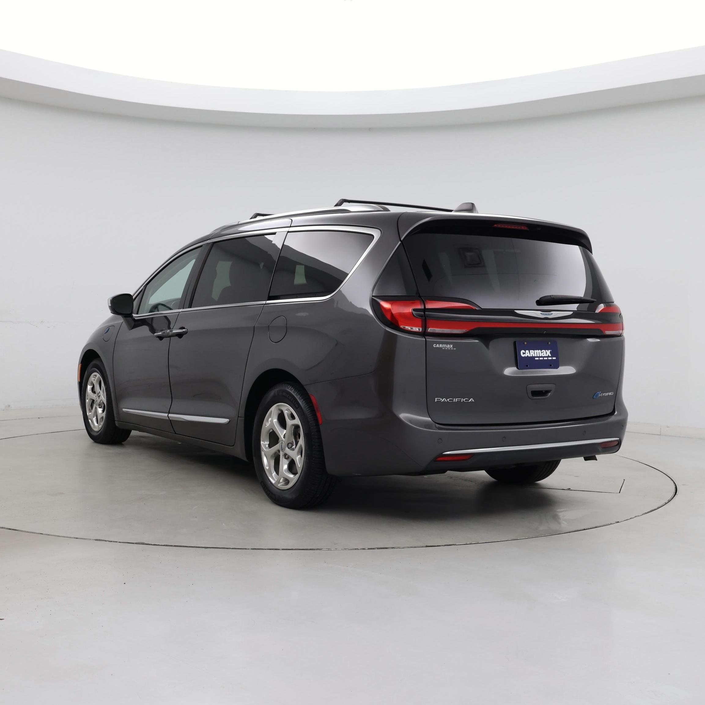Thumbnail: 2021 Chrysler Pacifica - 2