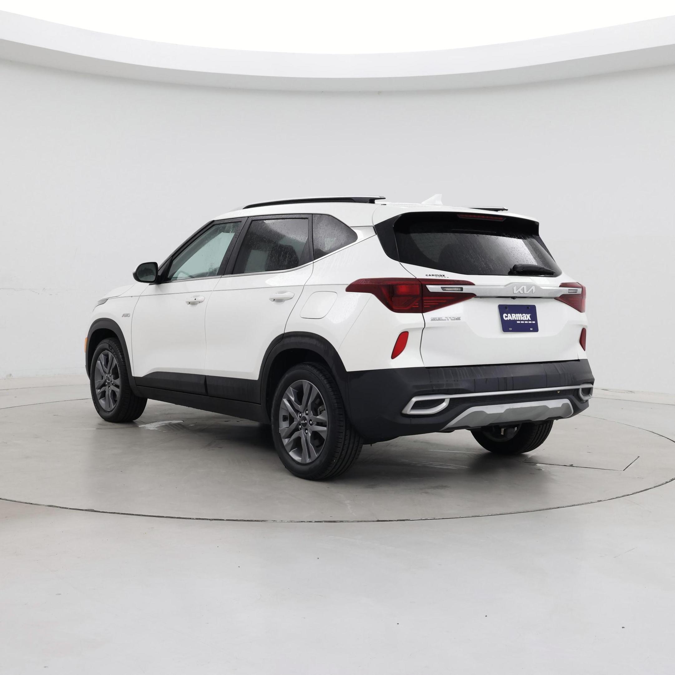 Thumbnail: 2022 Kia Seltos - 2