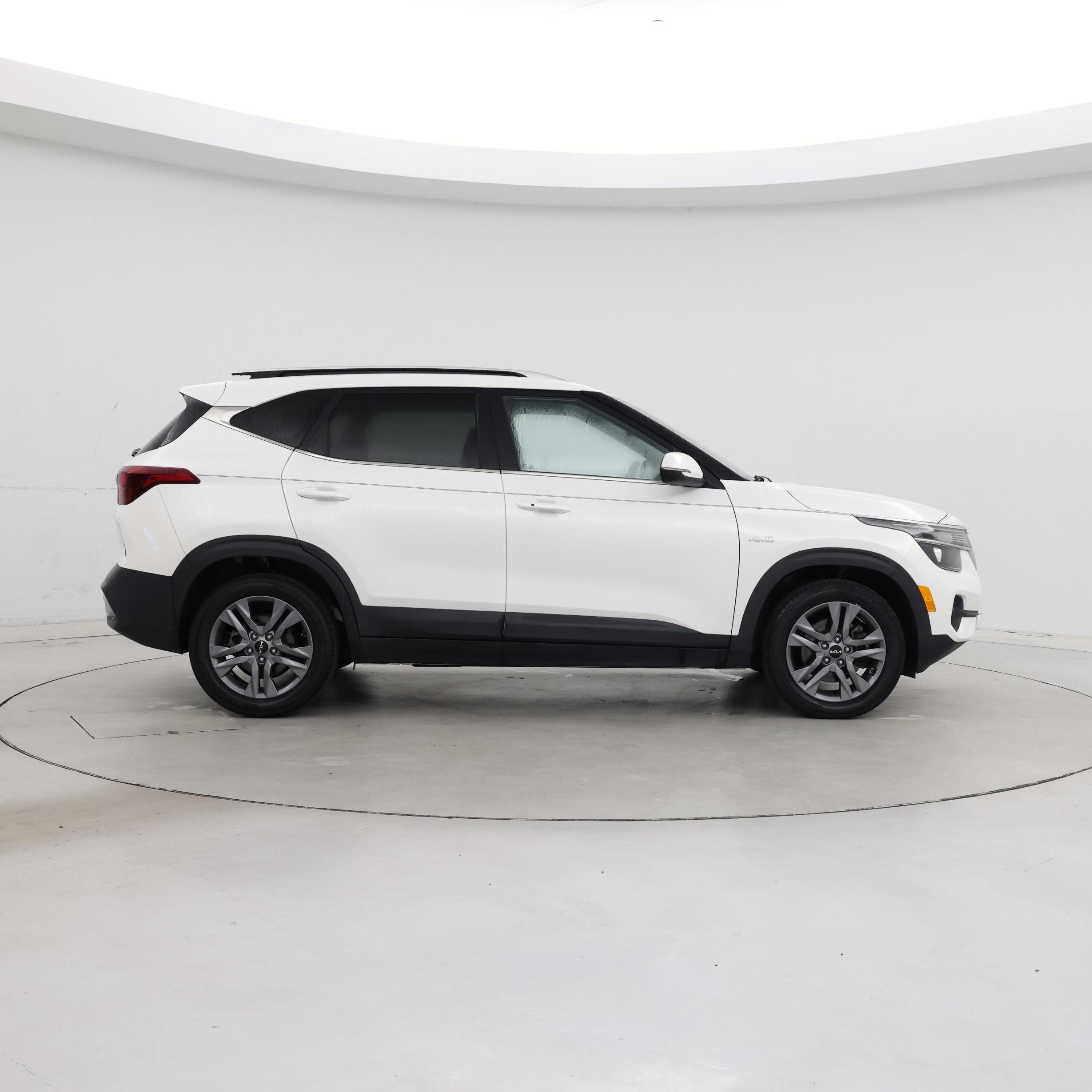 Thumbnail: 2022 Kia Seltos - 7