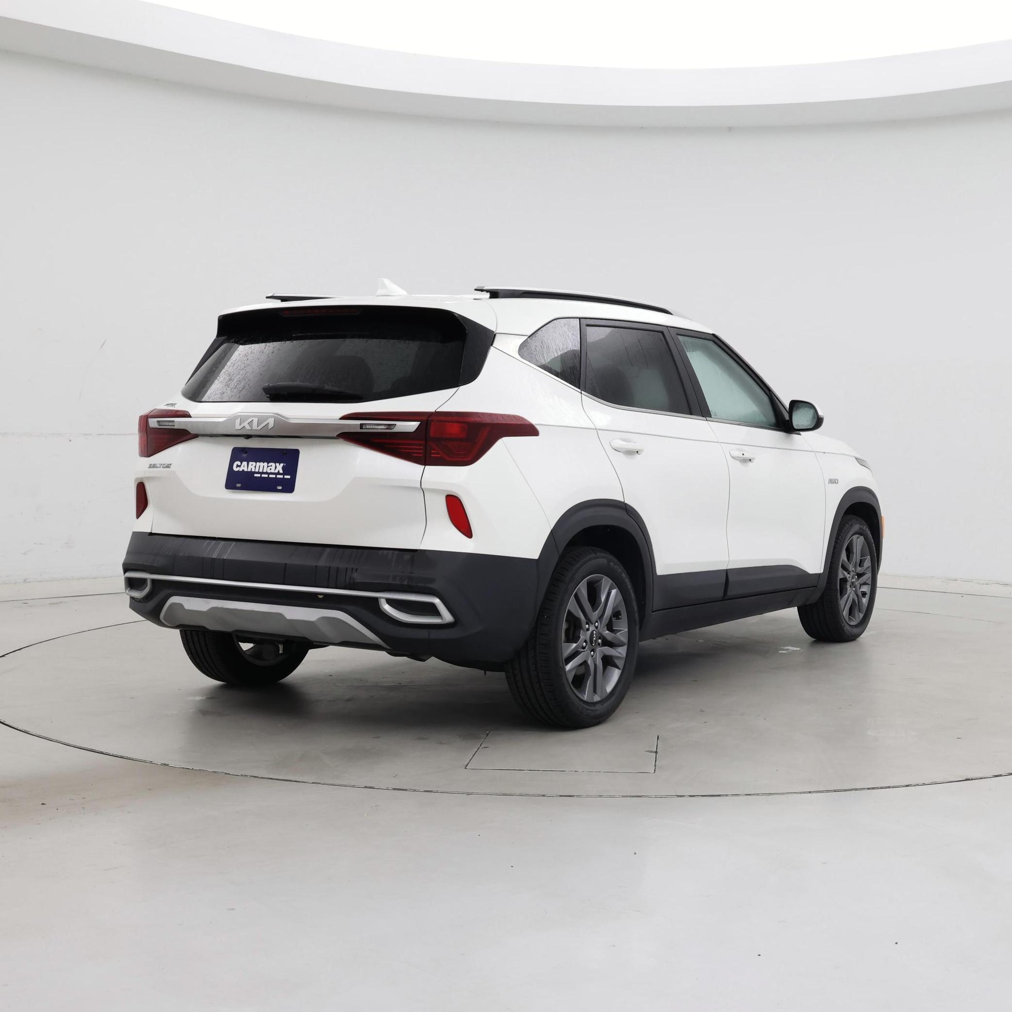 Thumbnail: 2022 Kia Seltos - 8