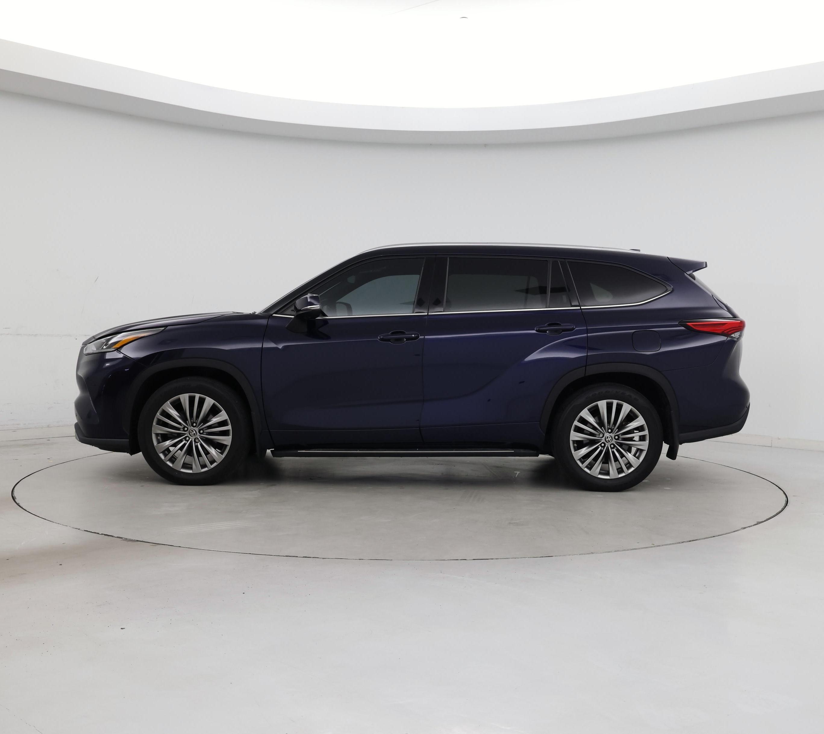 Thumbnail: 2020 Toyota Highlander - 3