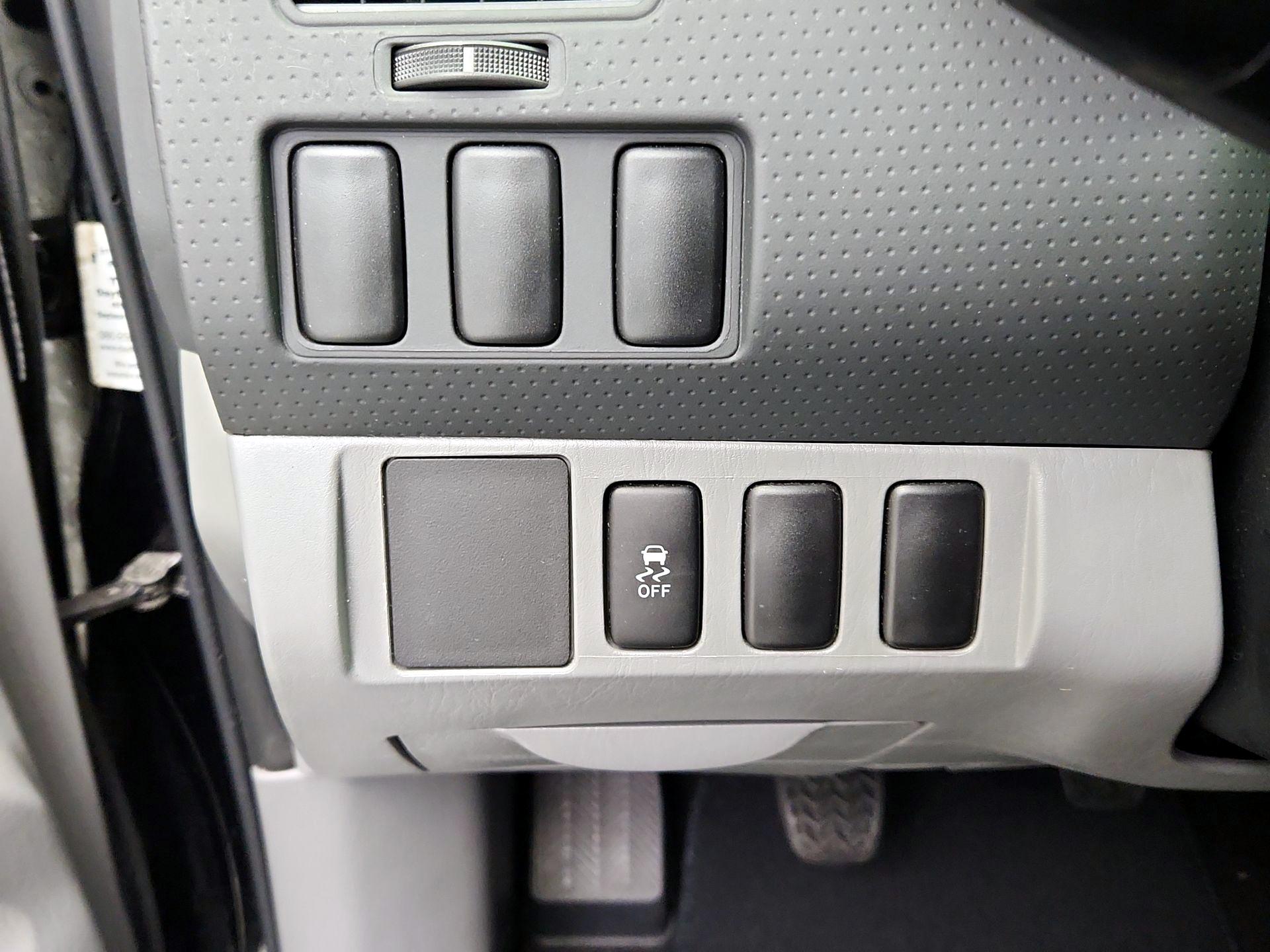 Thumbnail: 2014 Toyota Tacoma - 13