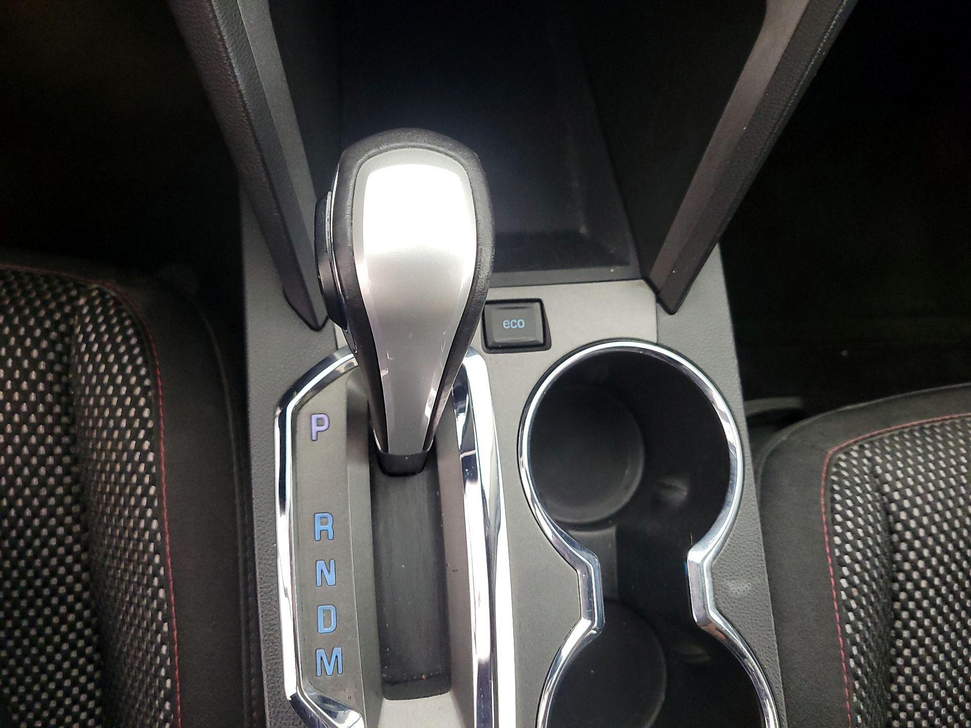 Thumbnail: 2015 Chevrolet Equinox - 16