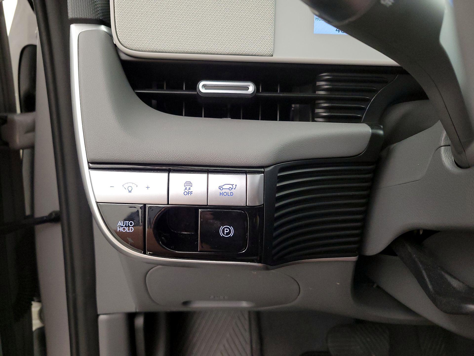 Thumbnail: 2024 Hyundai Ioniq 5 - 13