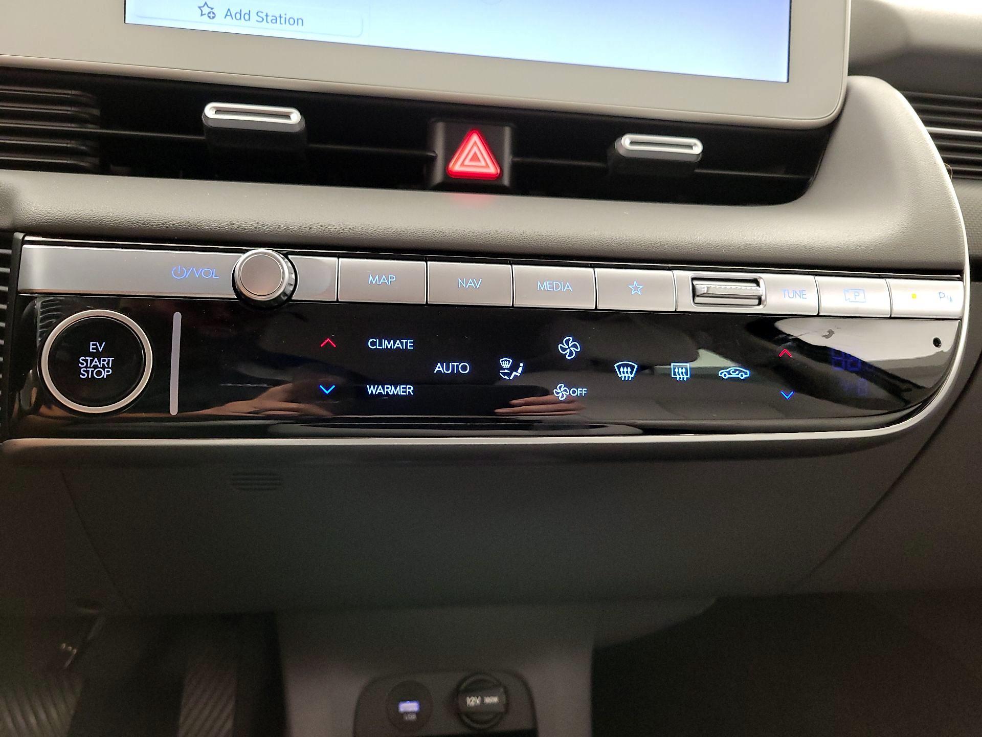 Thumbnail: 2024 Hyundai Ioniq 5 - 16