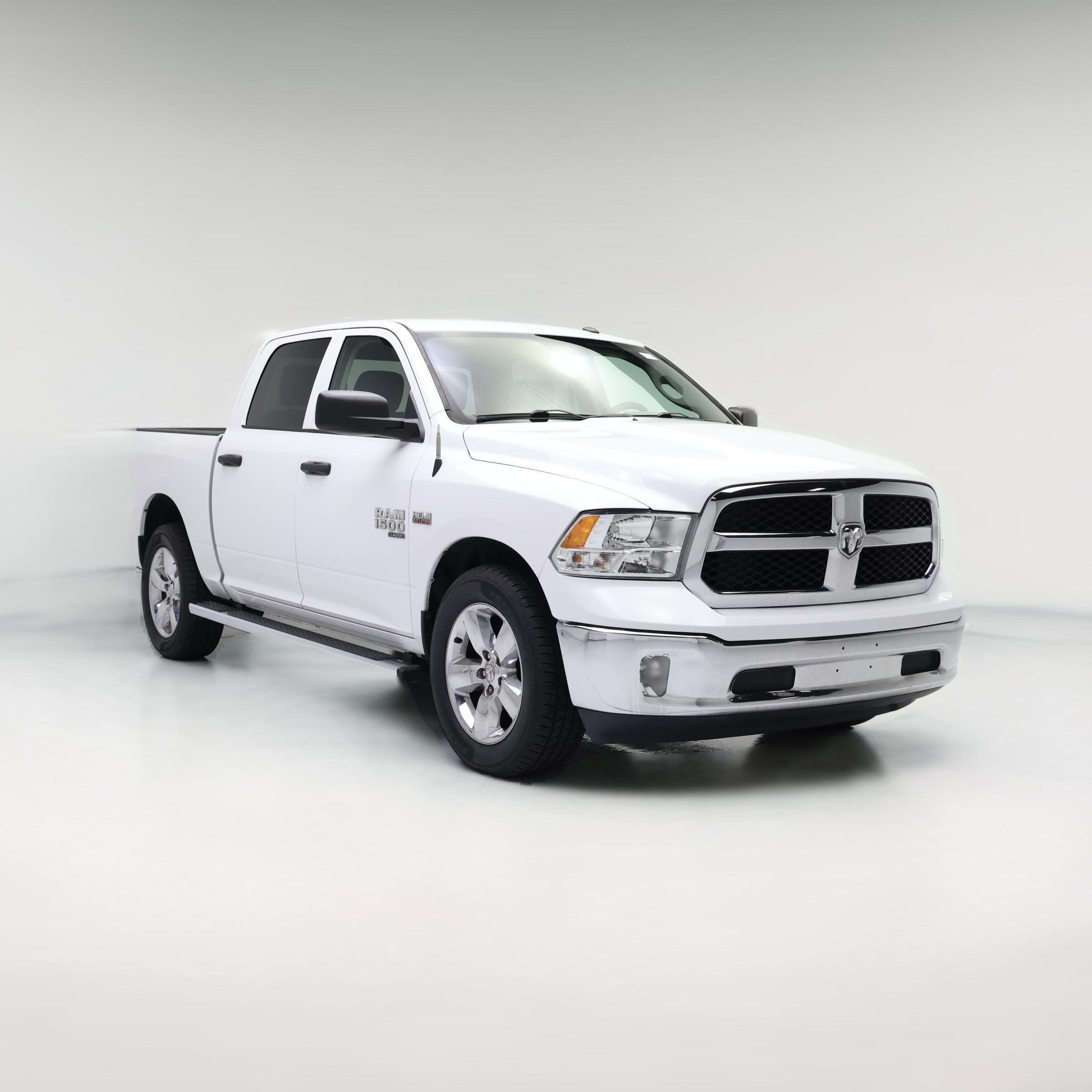 Thumbnail: 2019 RAM 1500 Classic - 1