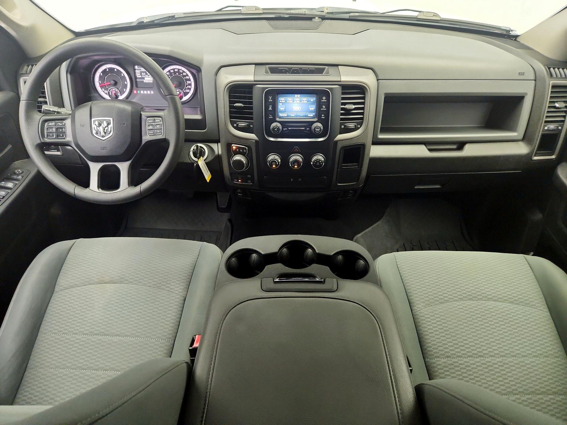 Thumbnail: 2019 RAM 1500 Classic - 9
