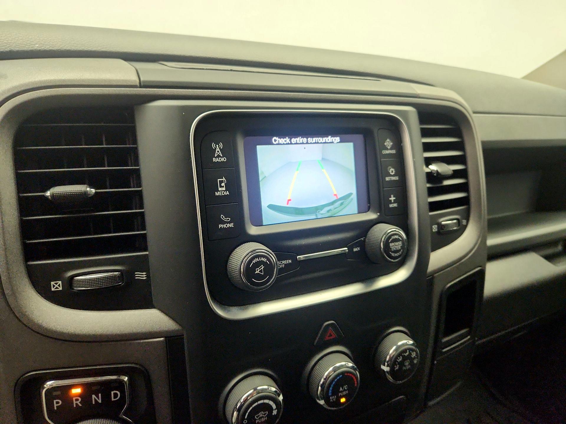 Thumbnail: 2019 RAM 1500 Classic - 14