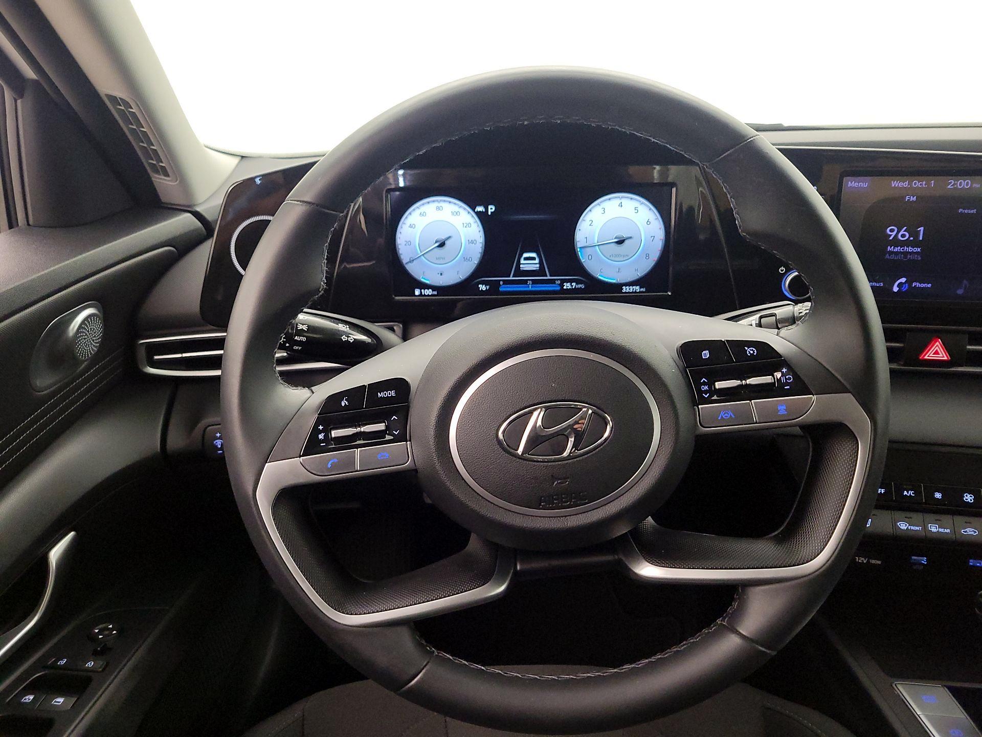 Thumbnail: 2022 Hyundai Elantra - 10