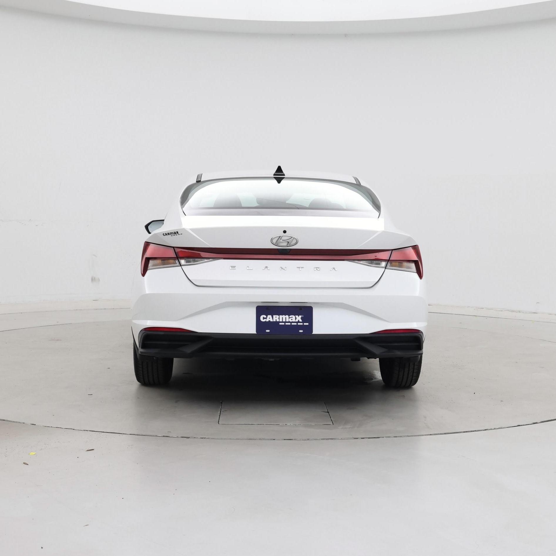 Thumbnail: 2022 Hyundai Elantra - 6