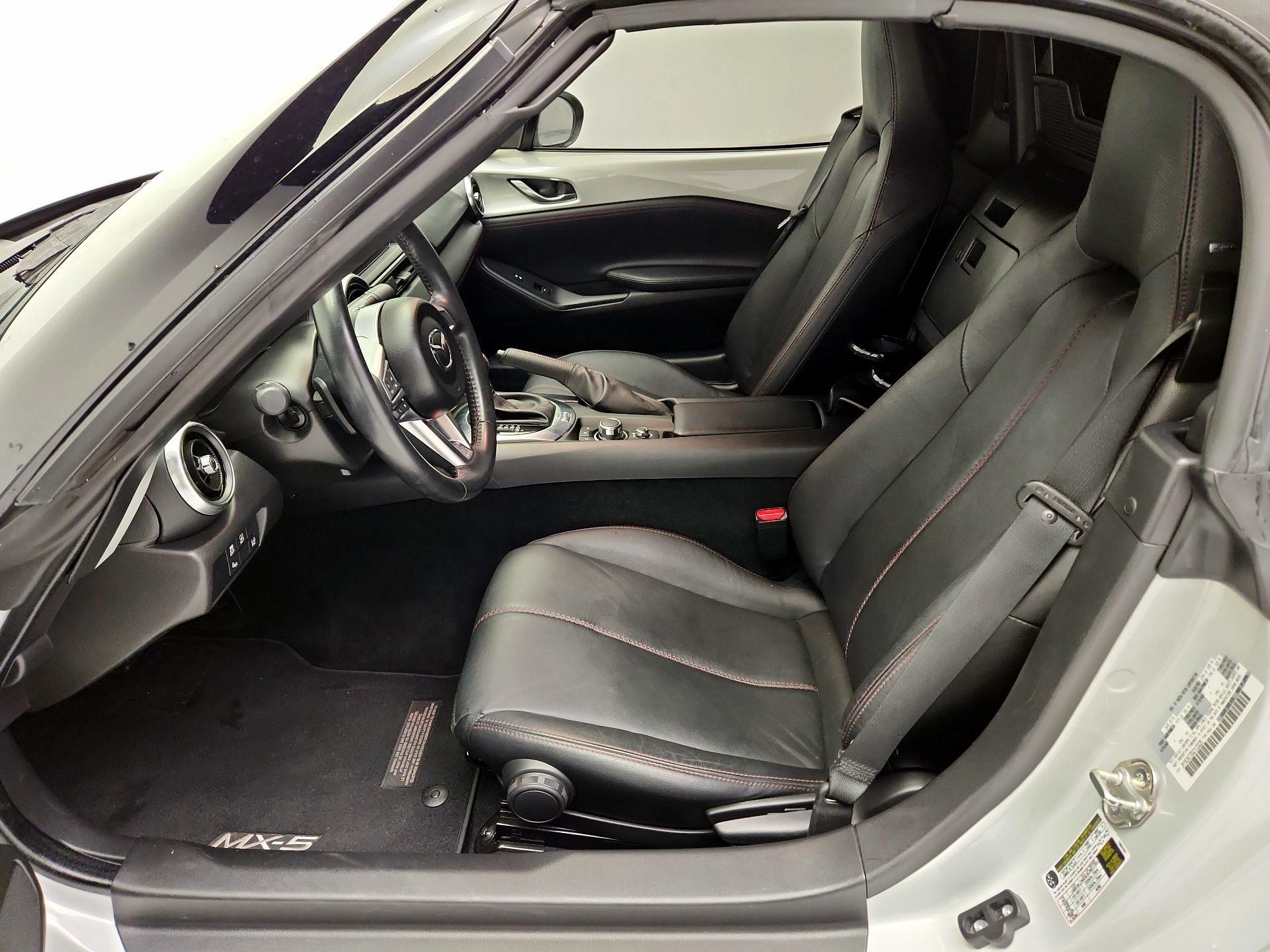 Thumbnail: 2016 Mazda MX-5 Miata - 11