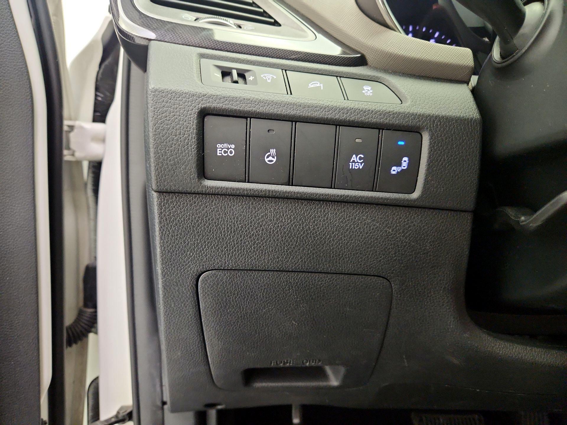 Thumbnail: 2014 Hyundai Santa Fe - 13