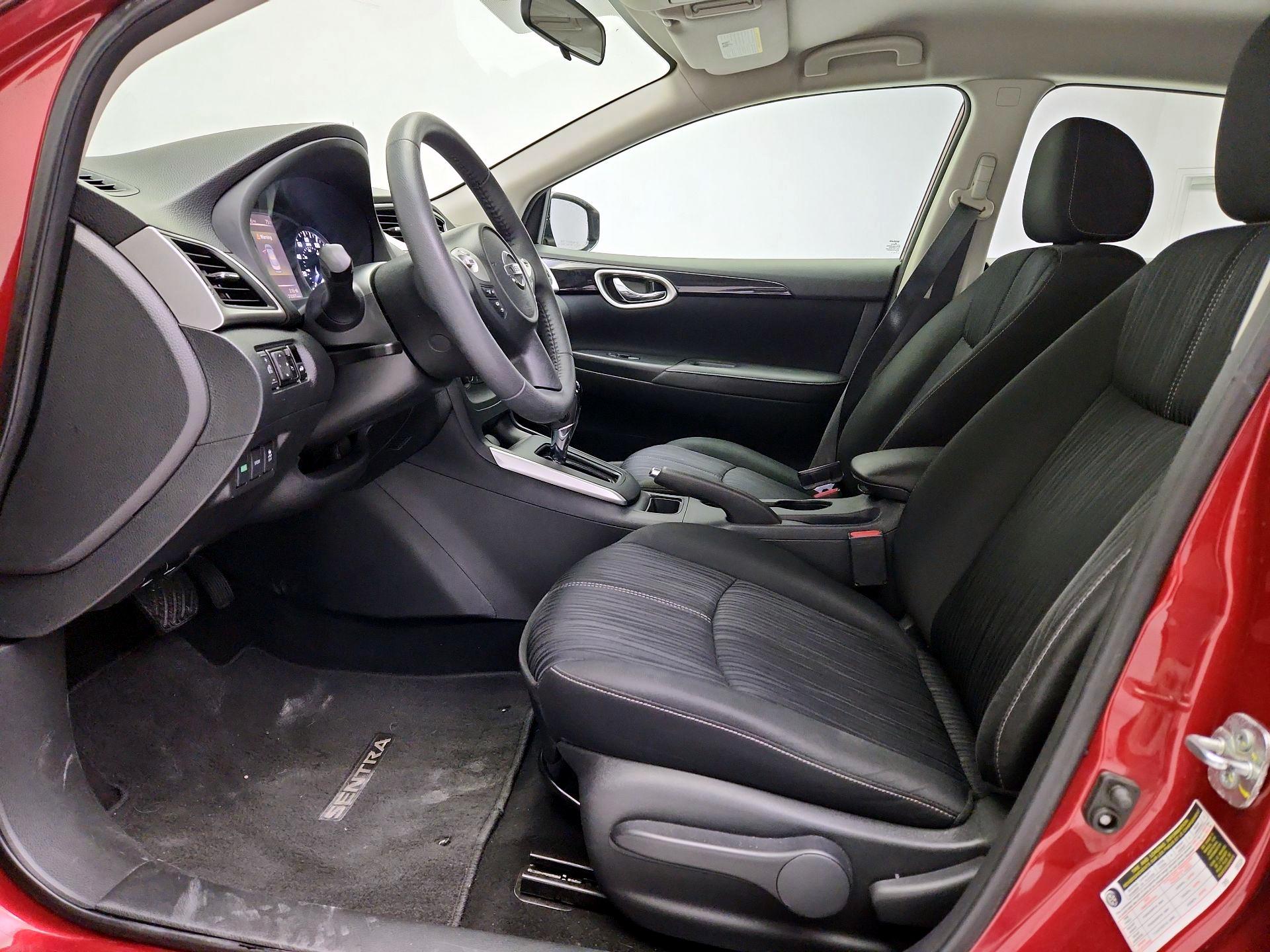 Thumbnail: 2017 Nissan Sentra - 11