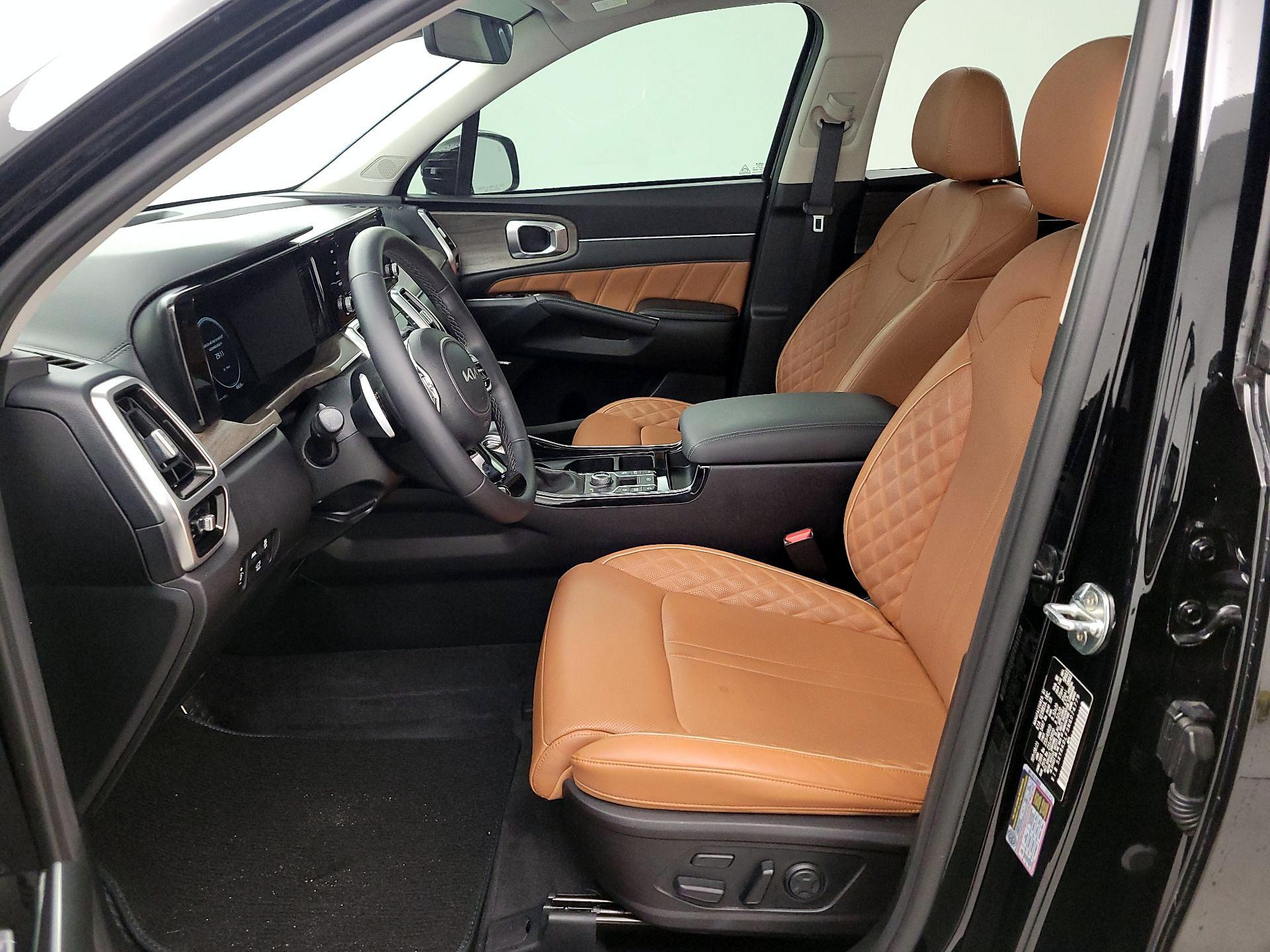Thumbnail: 2022 Kia Sorento - 11