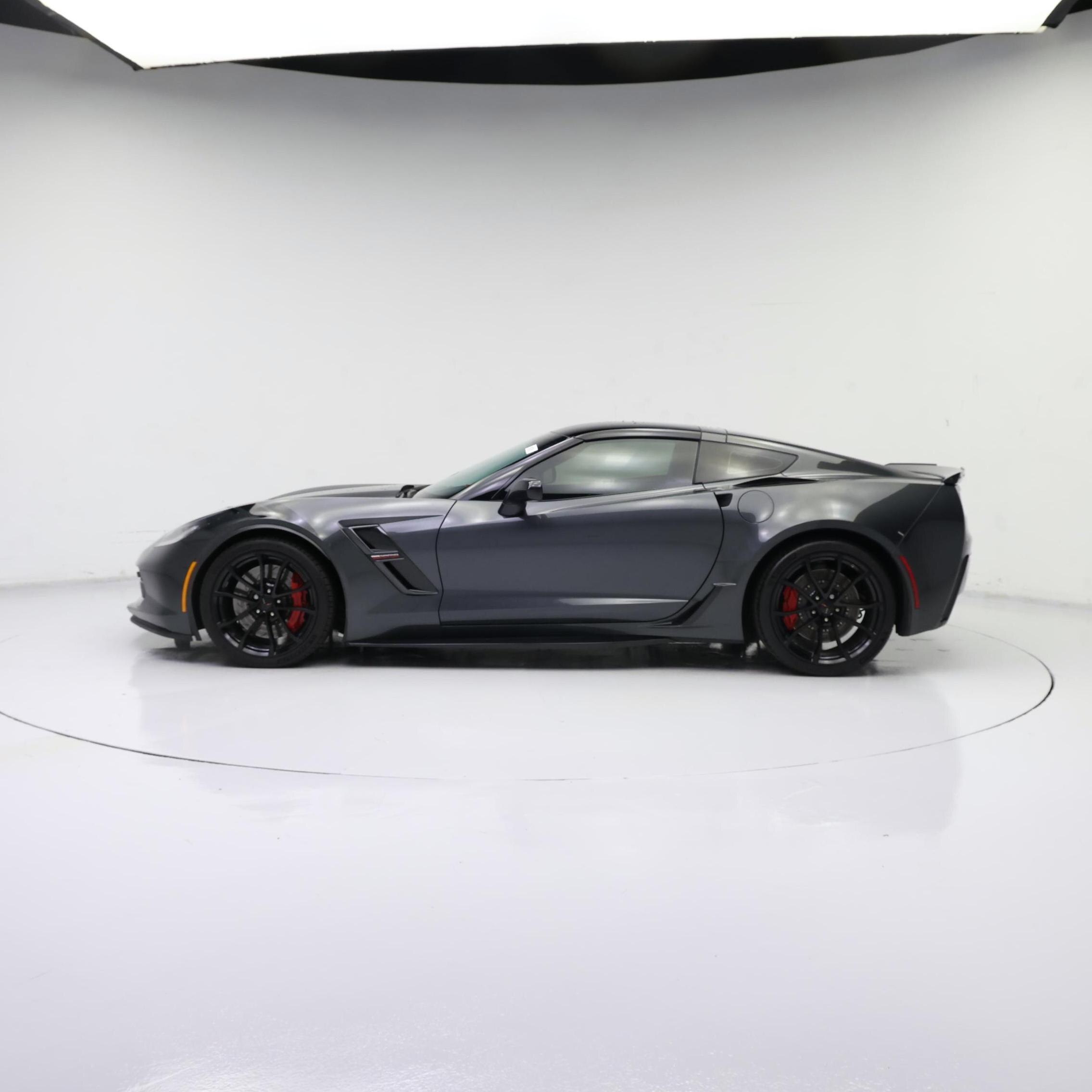 Thumbnail: 2019 Chevrolet Corvette - 3