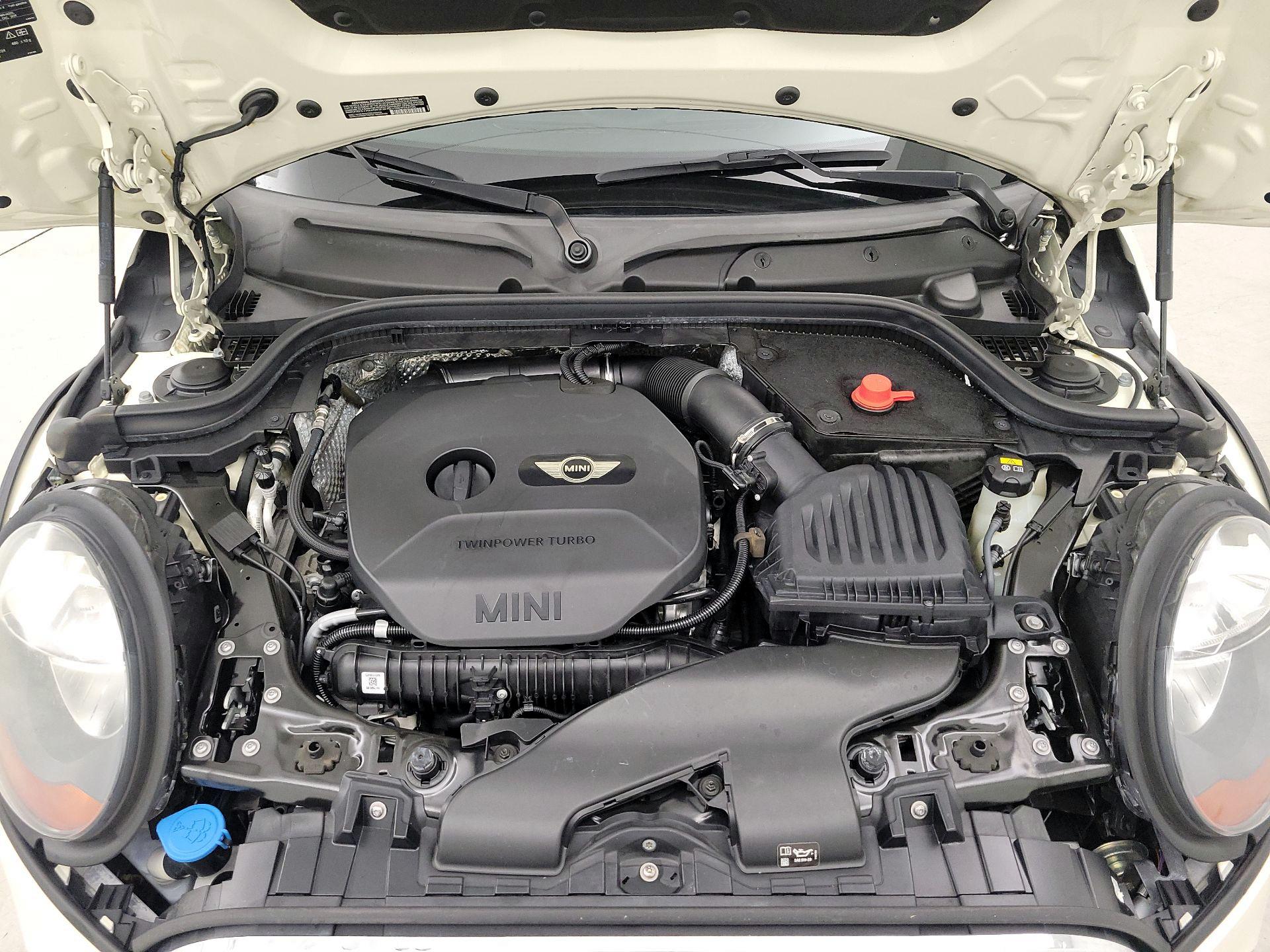 Thumbnail: 2016 MINI Cooper Hardtop - 20