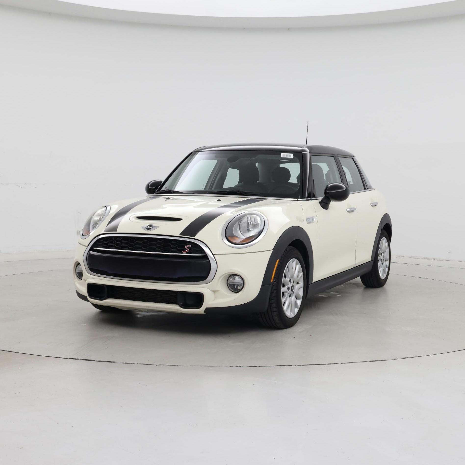 Thumbnail: 2016 MINI Cooper Hardtop - 4