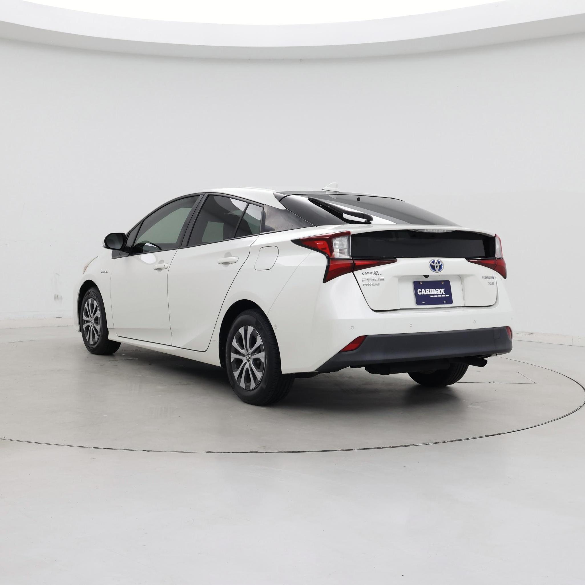 Thumbnail: 2019 Toyota Prius - 2