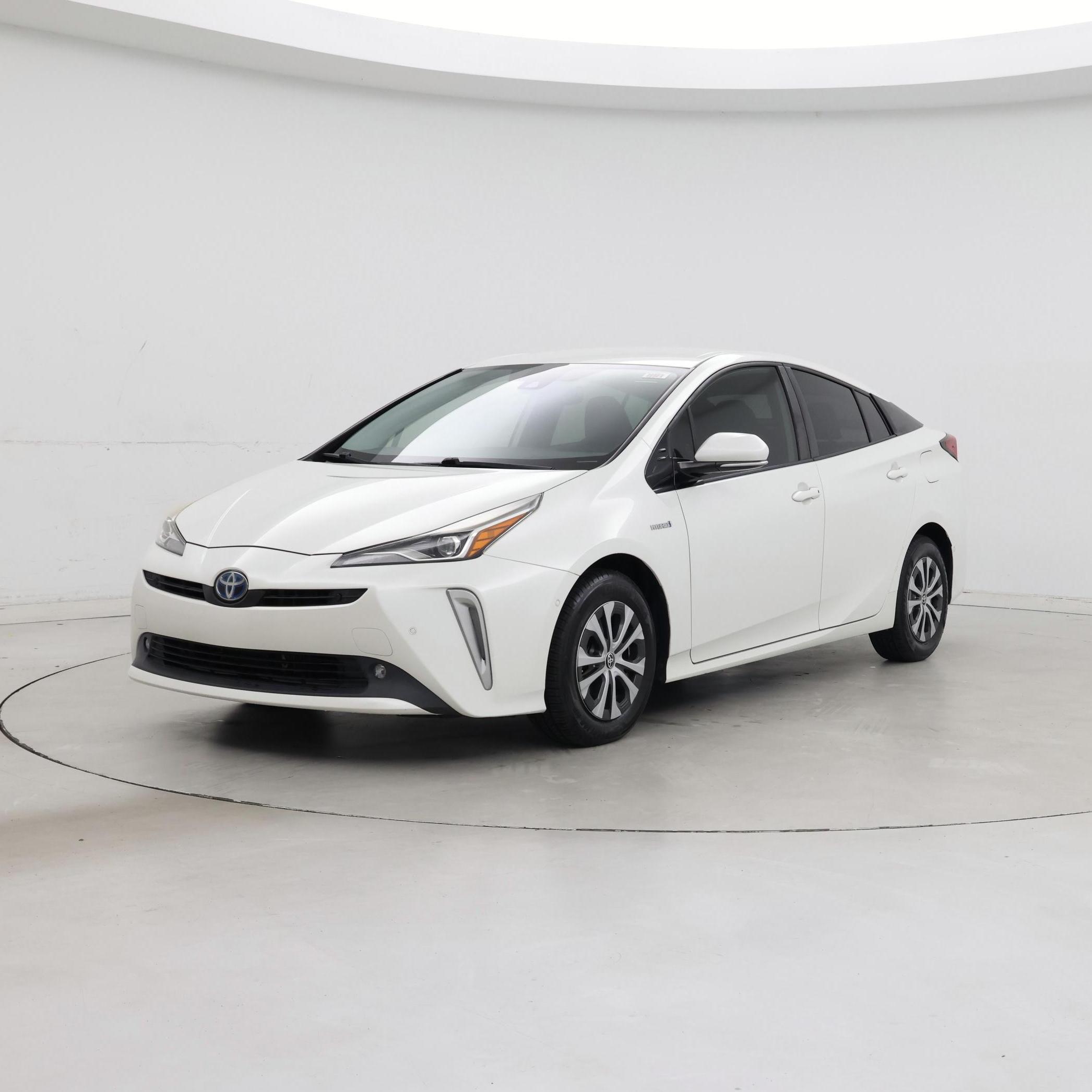 Thumbnail: 2019 Toyota Prius - 4