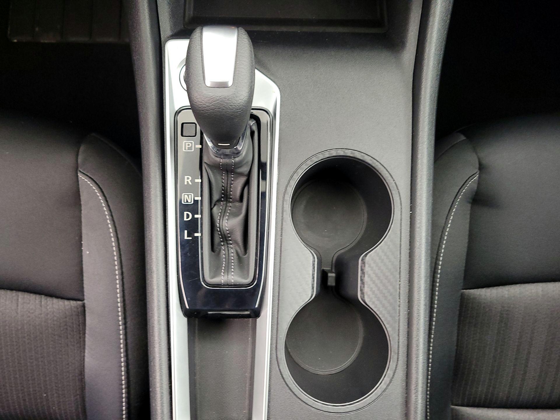 Thumbnail: 2019 Nissan Altima - 17