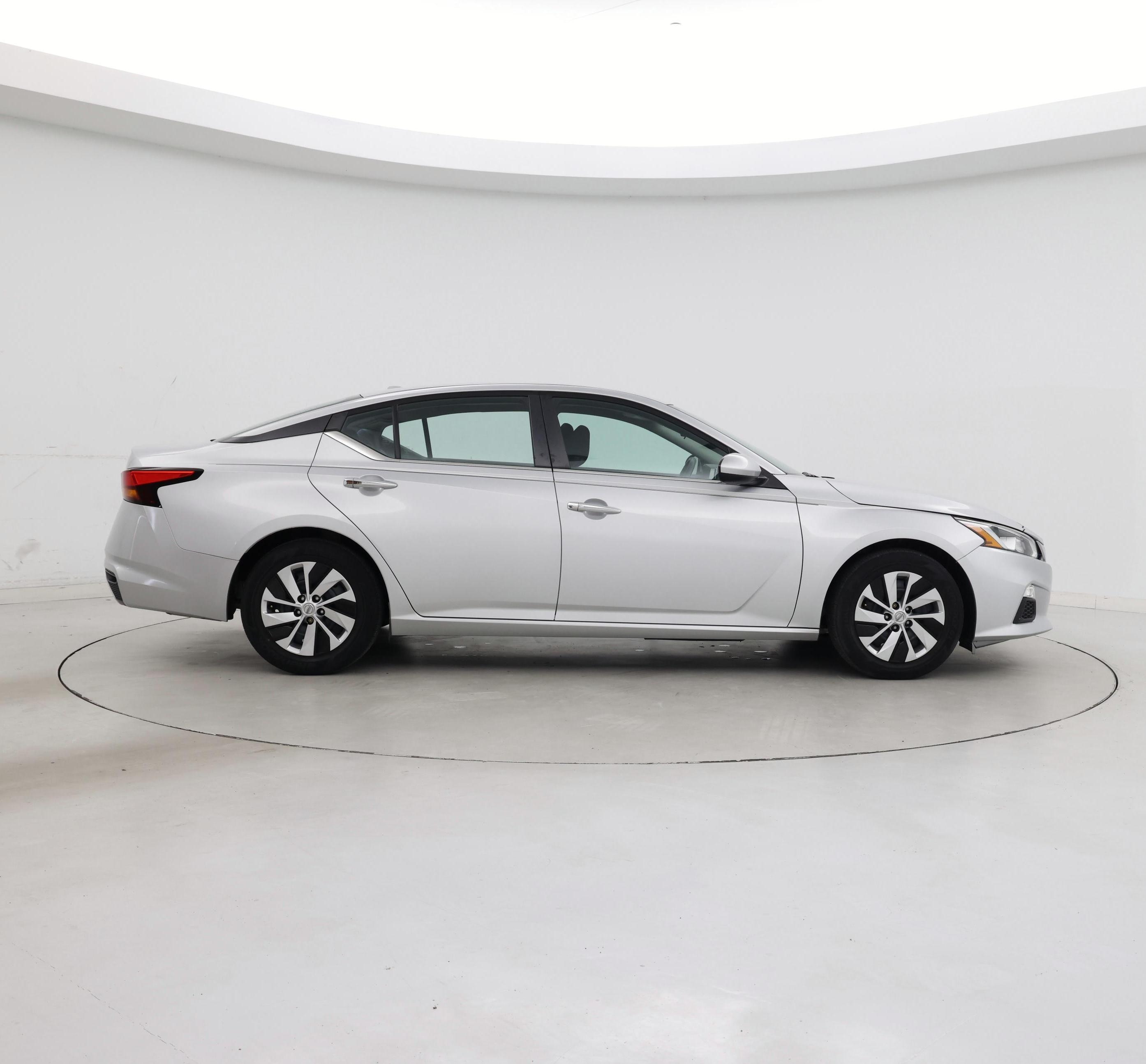 Thumbnail: 2019 Nissan Altima - 7