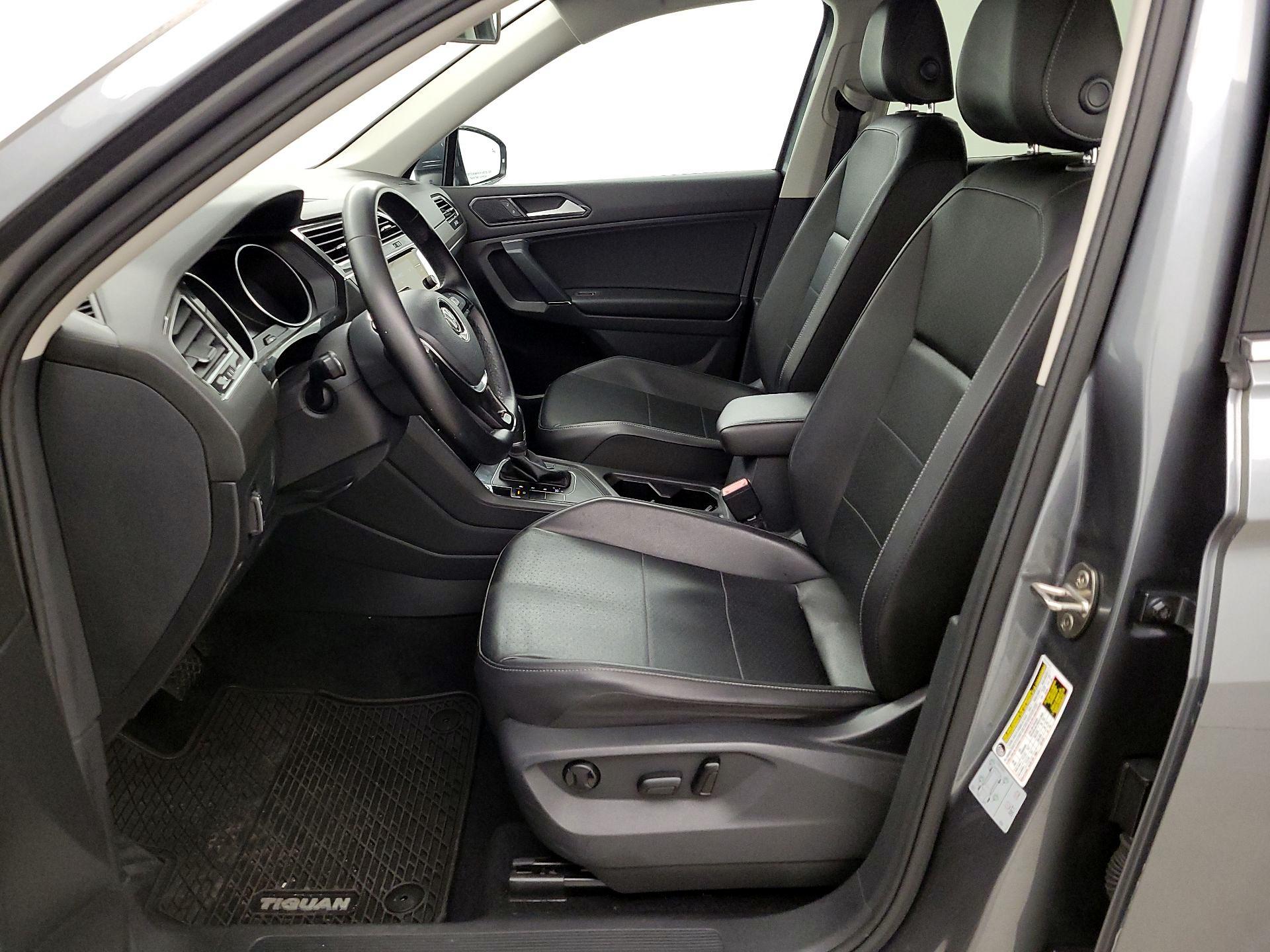 Thumbnail: 2018 Volkswagen Tiguan - 11
