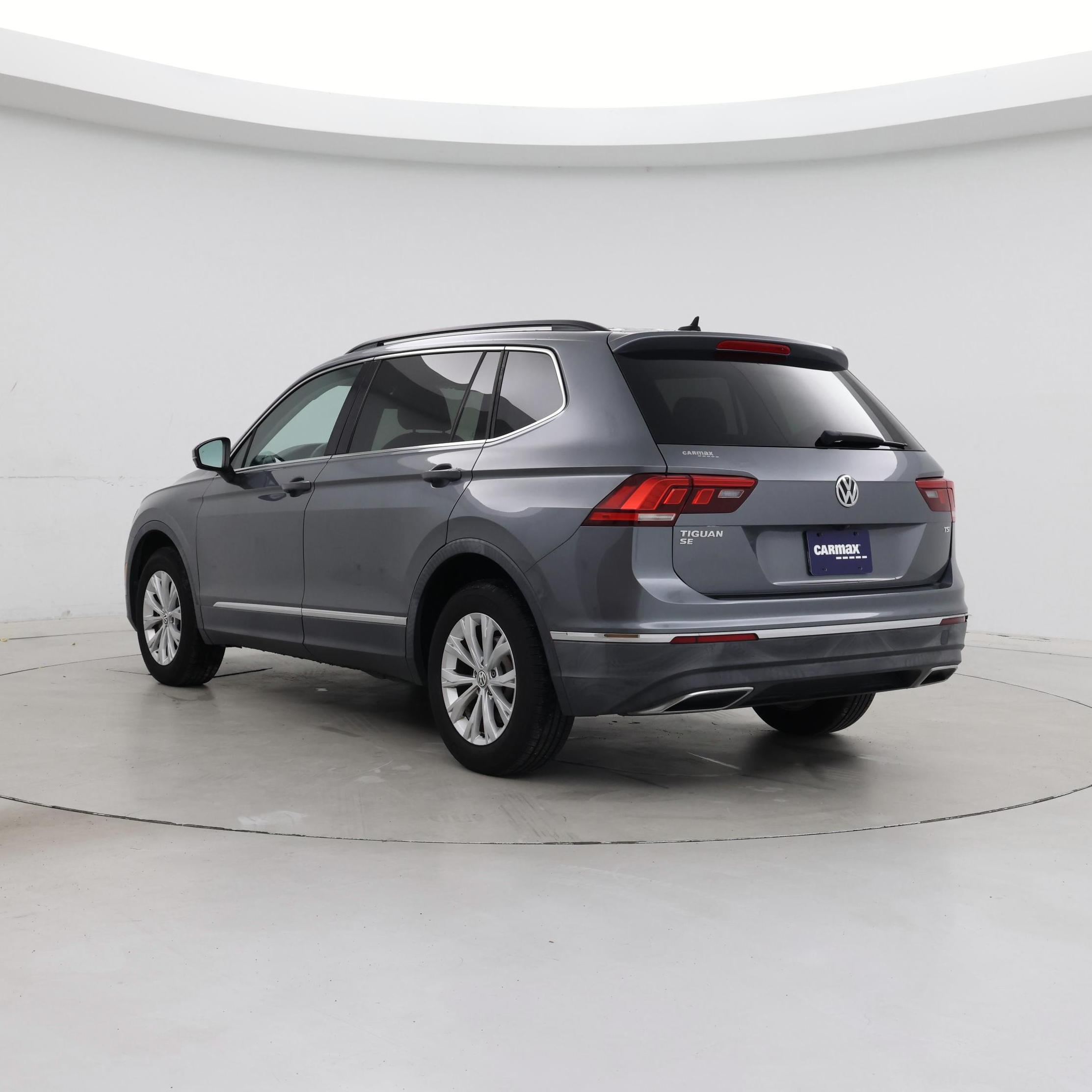 Thumbnail: 2018 Volkswagen Tiguan - 2