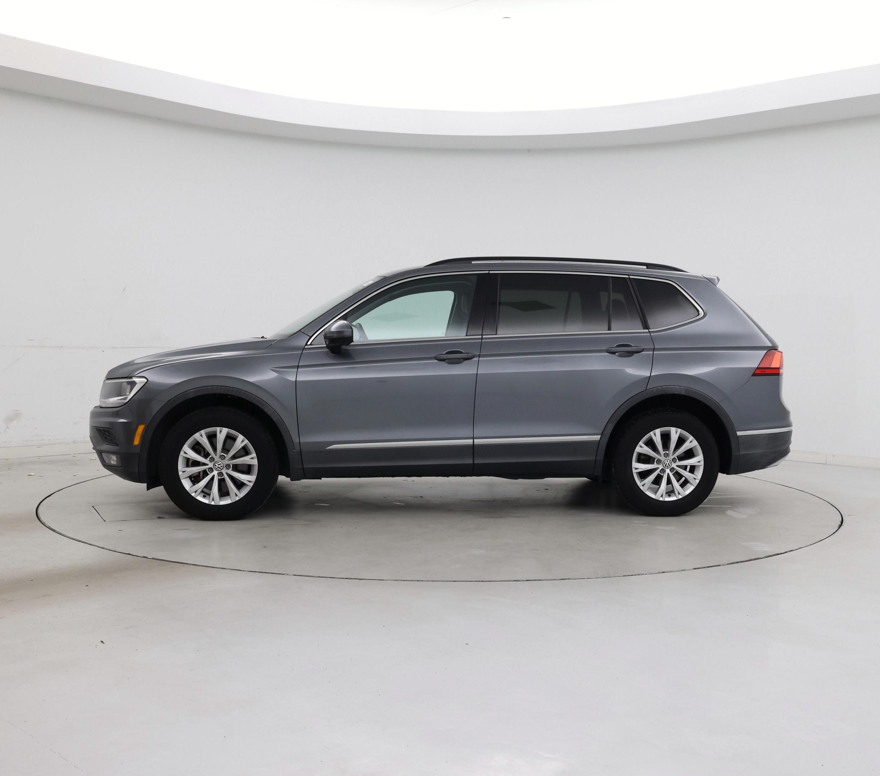 Thumbnail: 2018 Volkswagen Tiguan - 3