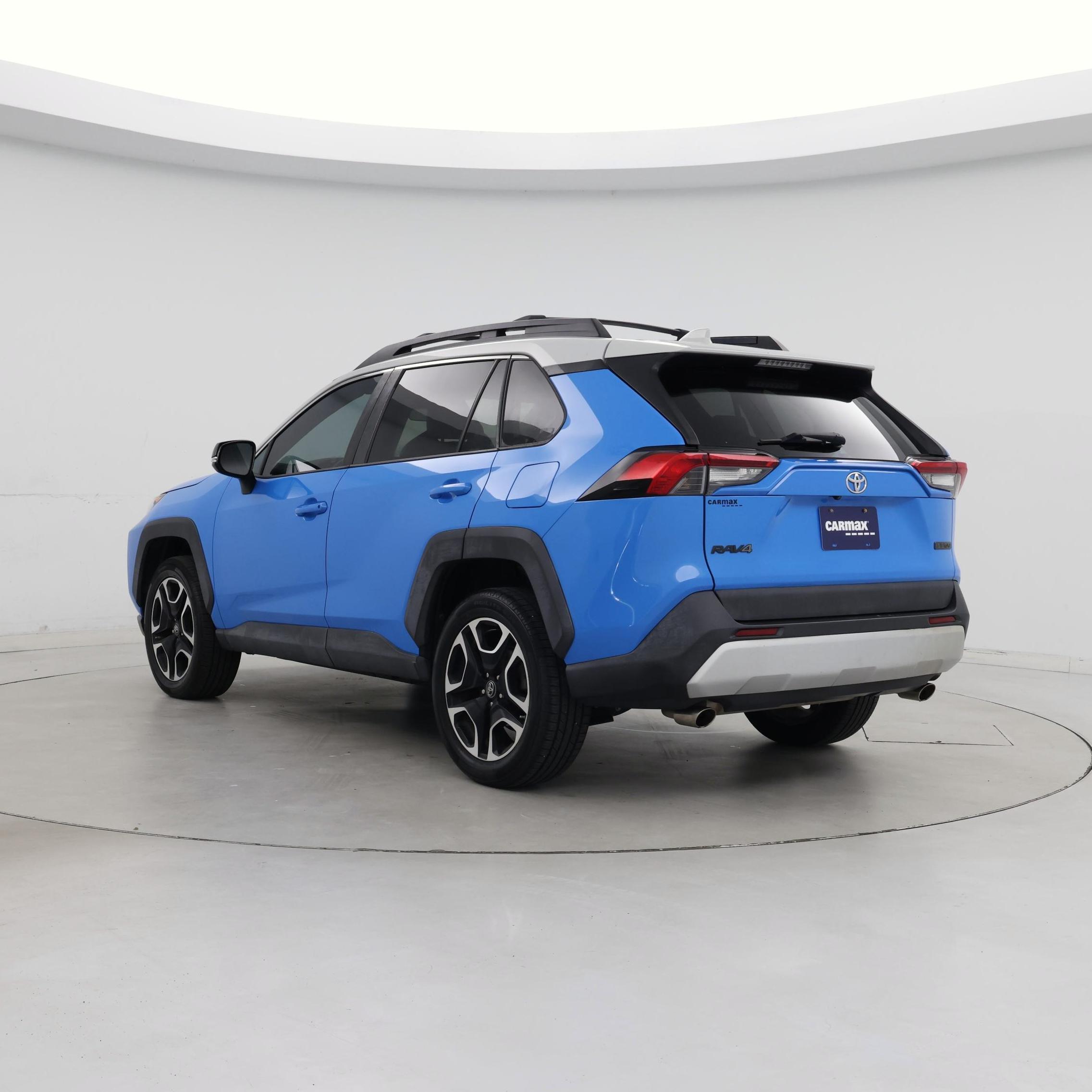 Thumbnail: 2019 Toyota RAV4 - 2