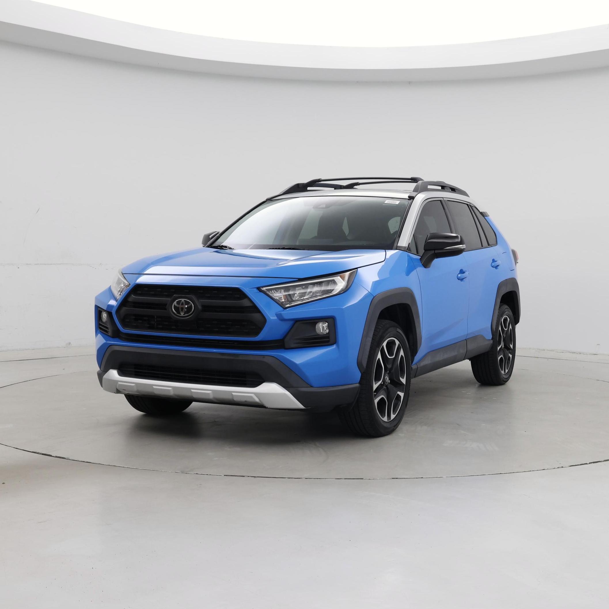 Thumbnail: 2019 Toyota RAV4 - 4