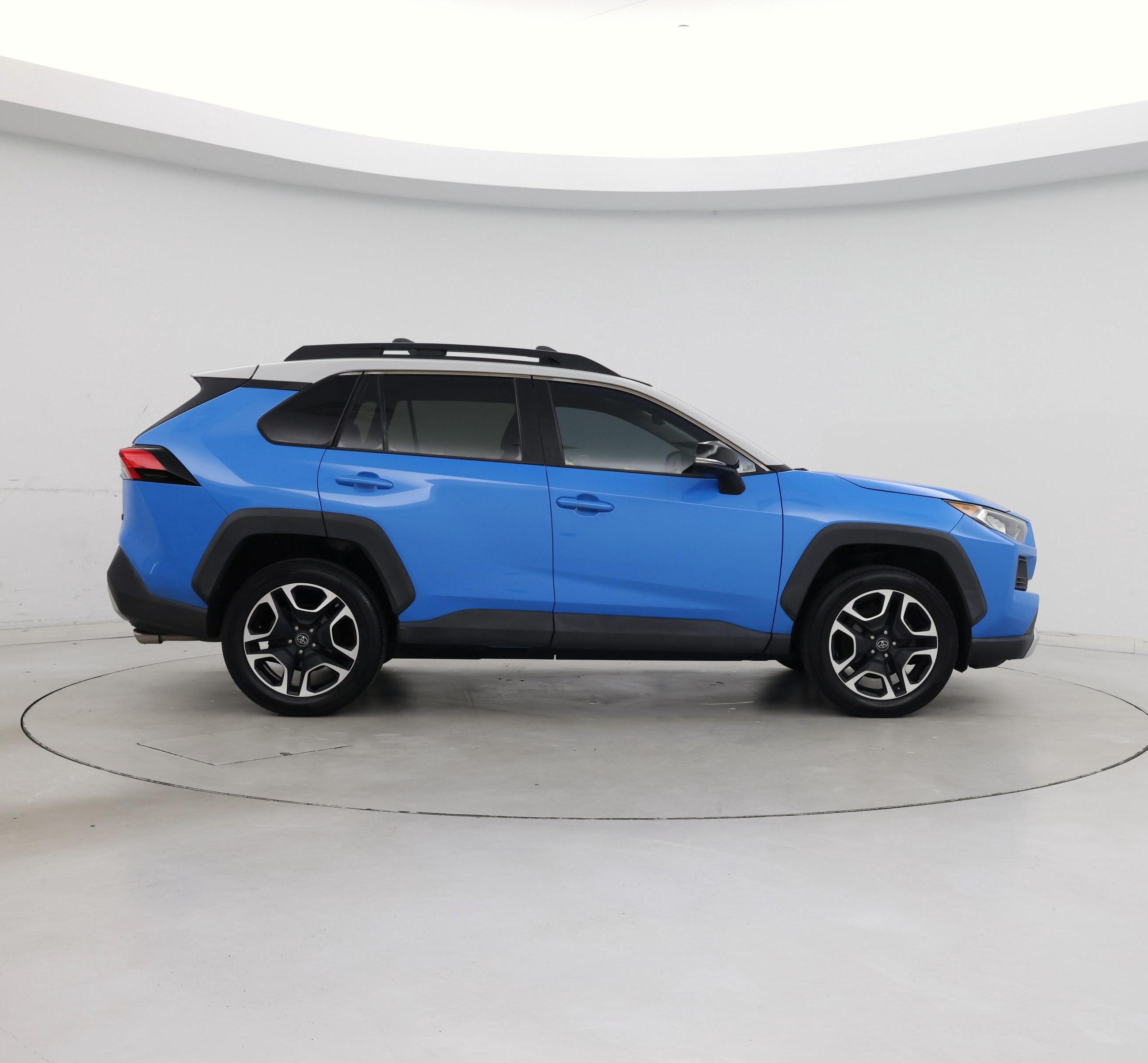 Thumbnail: 2019 Toyota RAV4 - 7
