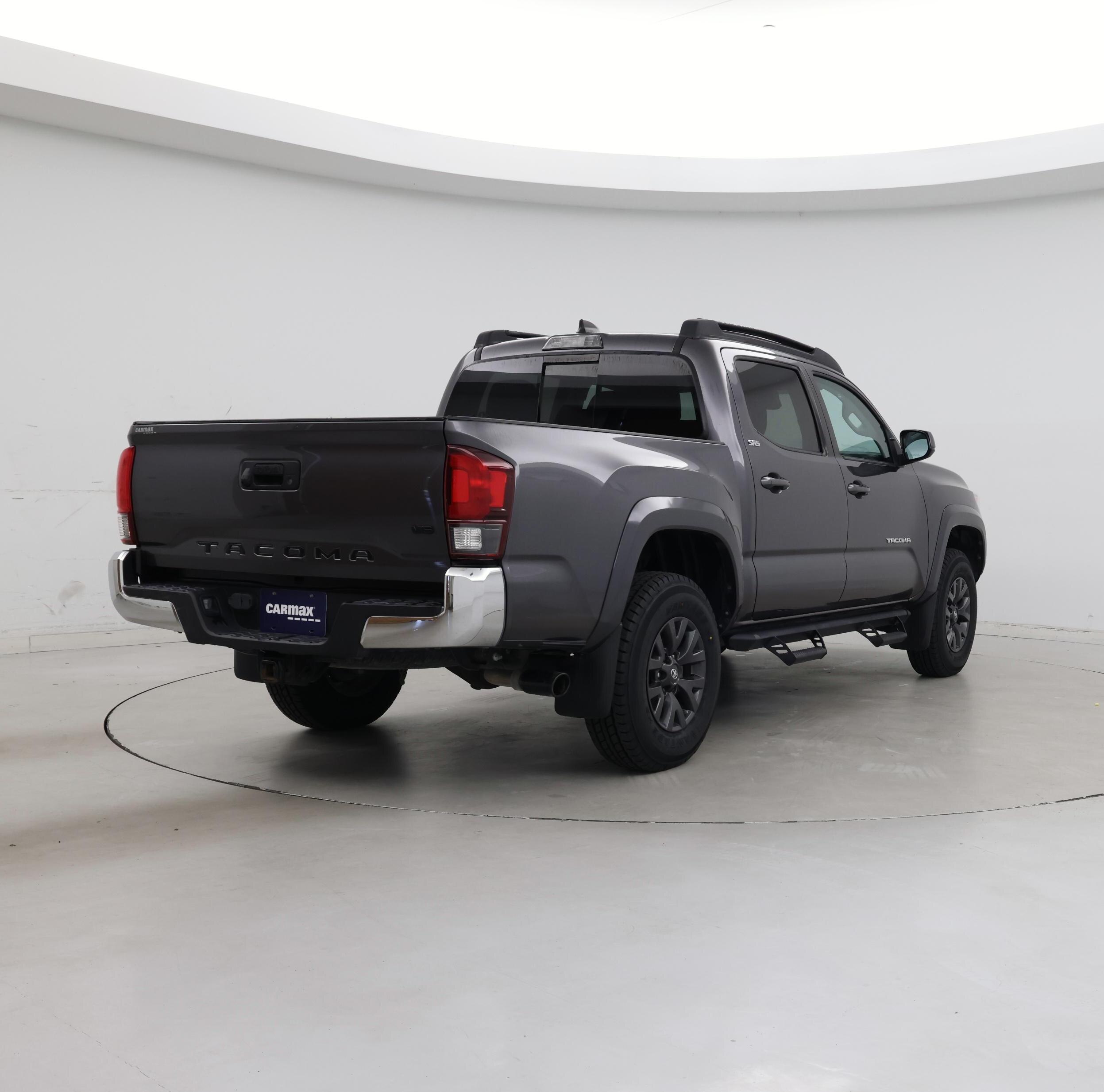 Thumbnail: 2021 Toyota Tacoma - 8