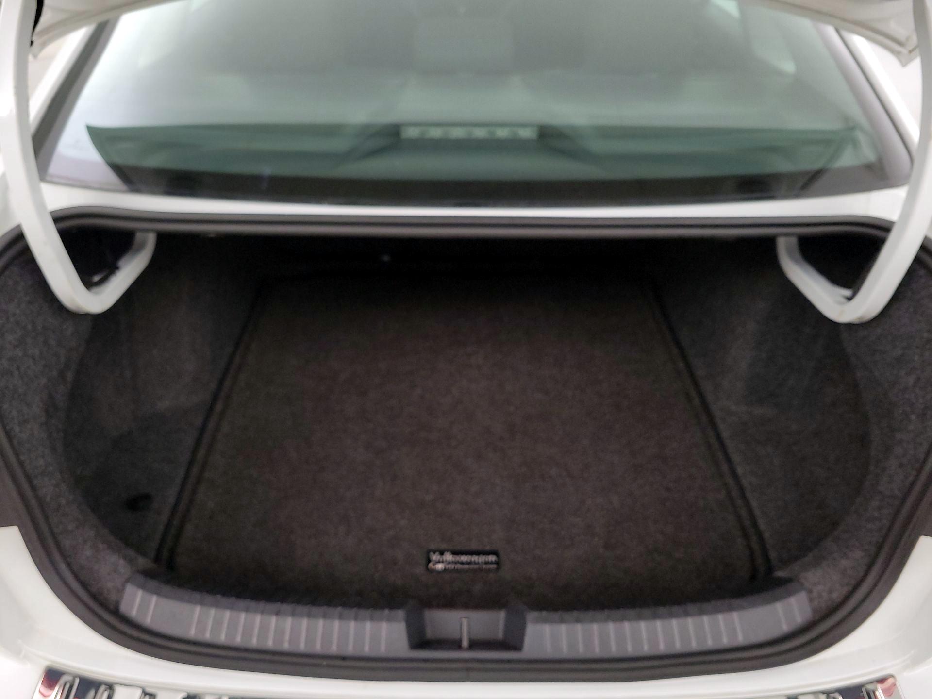 Thumbnail: 2019 Volkswagen Jetta - 20