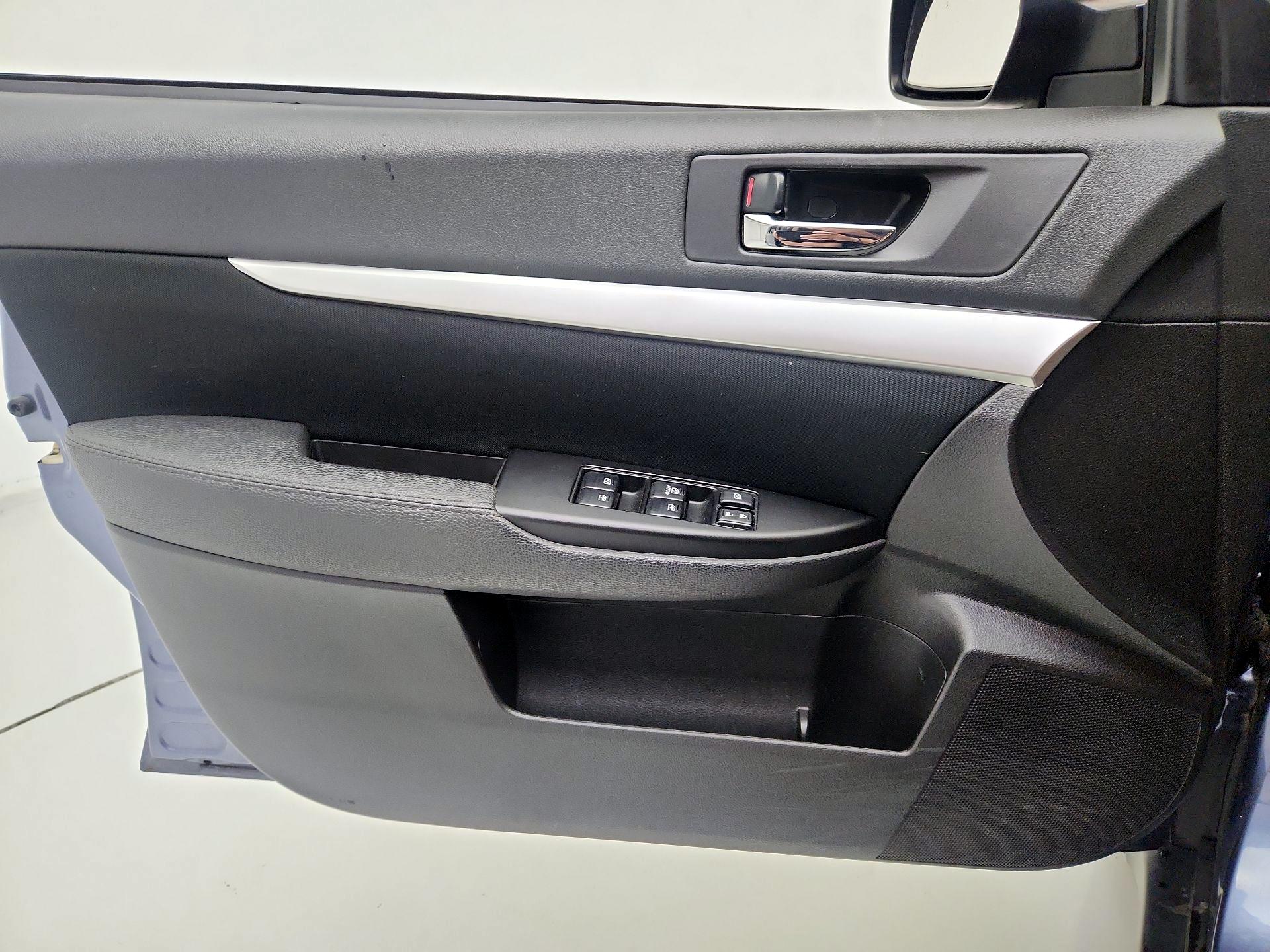 Thumbnail: 2014 Subaru Outback - 12
