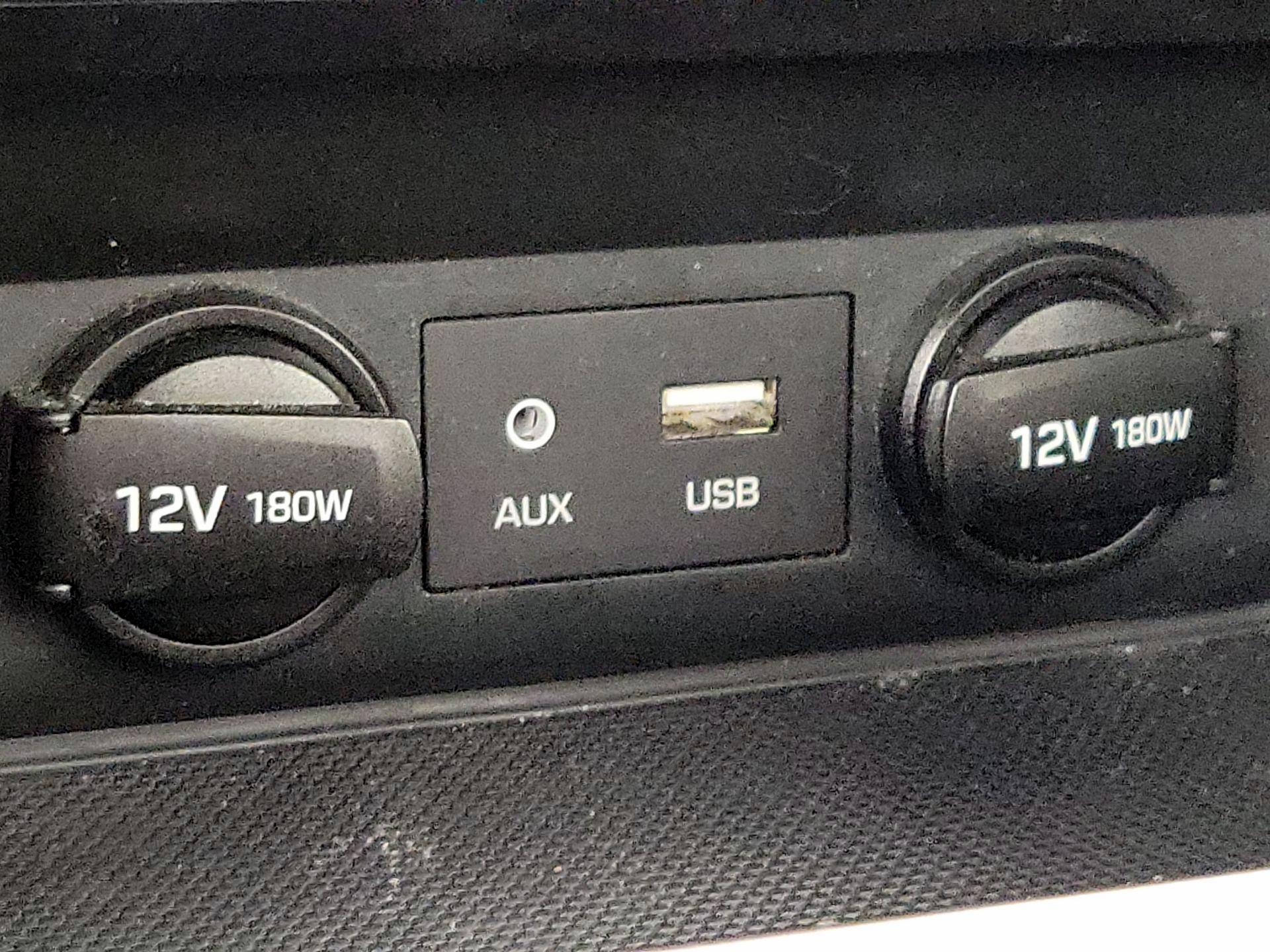 Thumbnail: 2018 Hyundai Elantra - 18