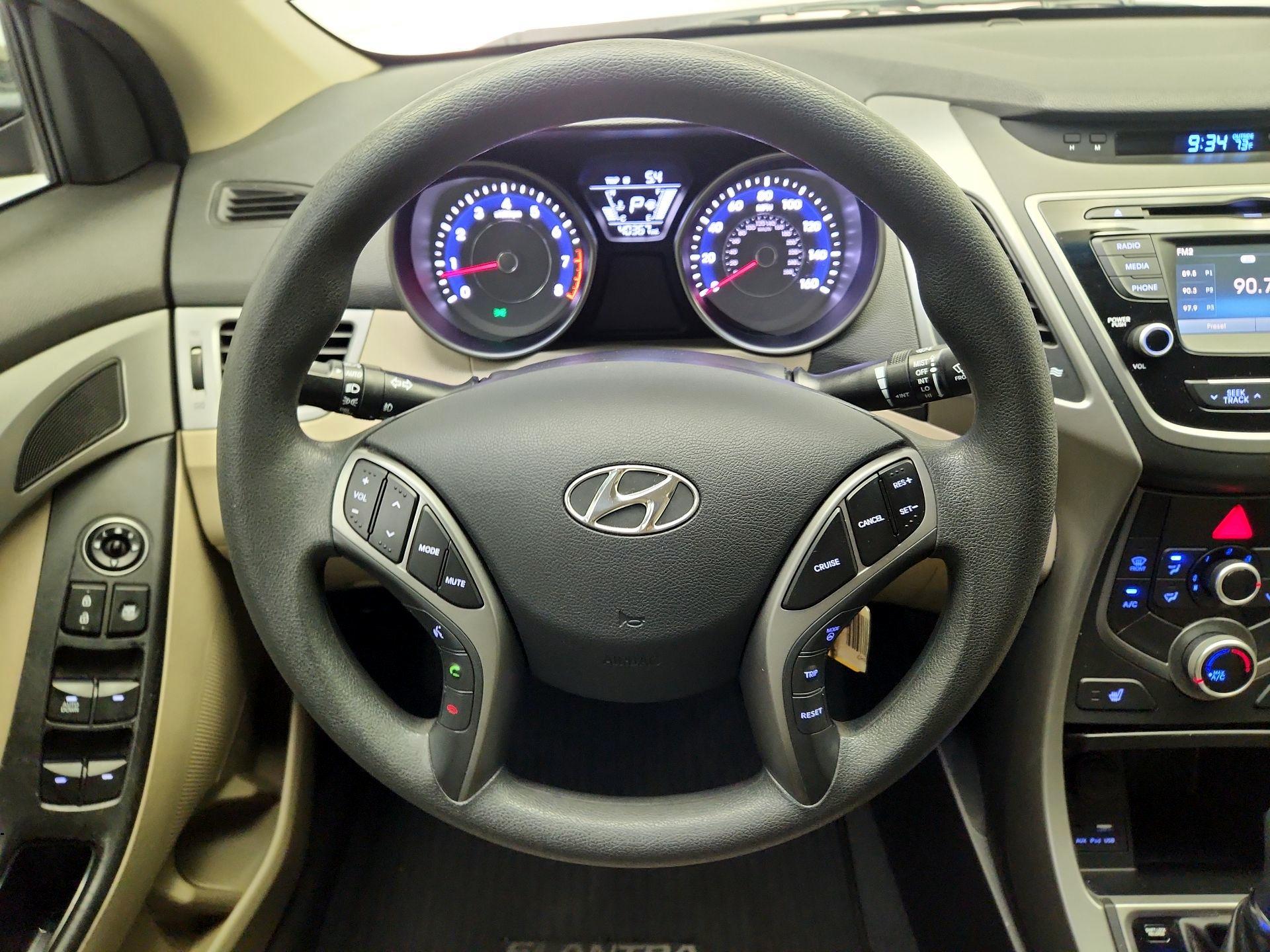 Thumbnail: 2014 Hyundai Elantra - 10